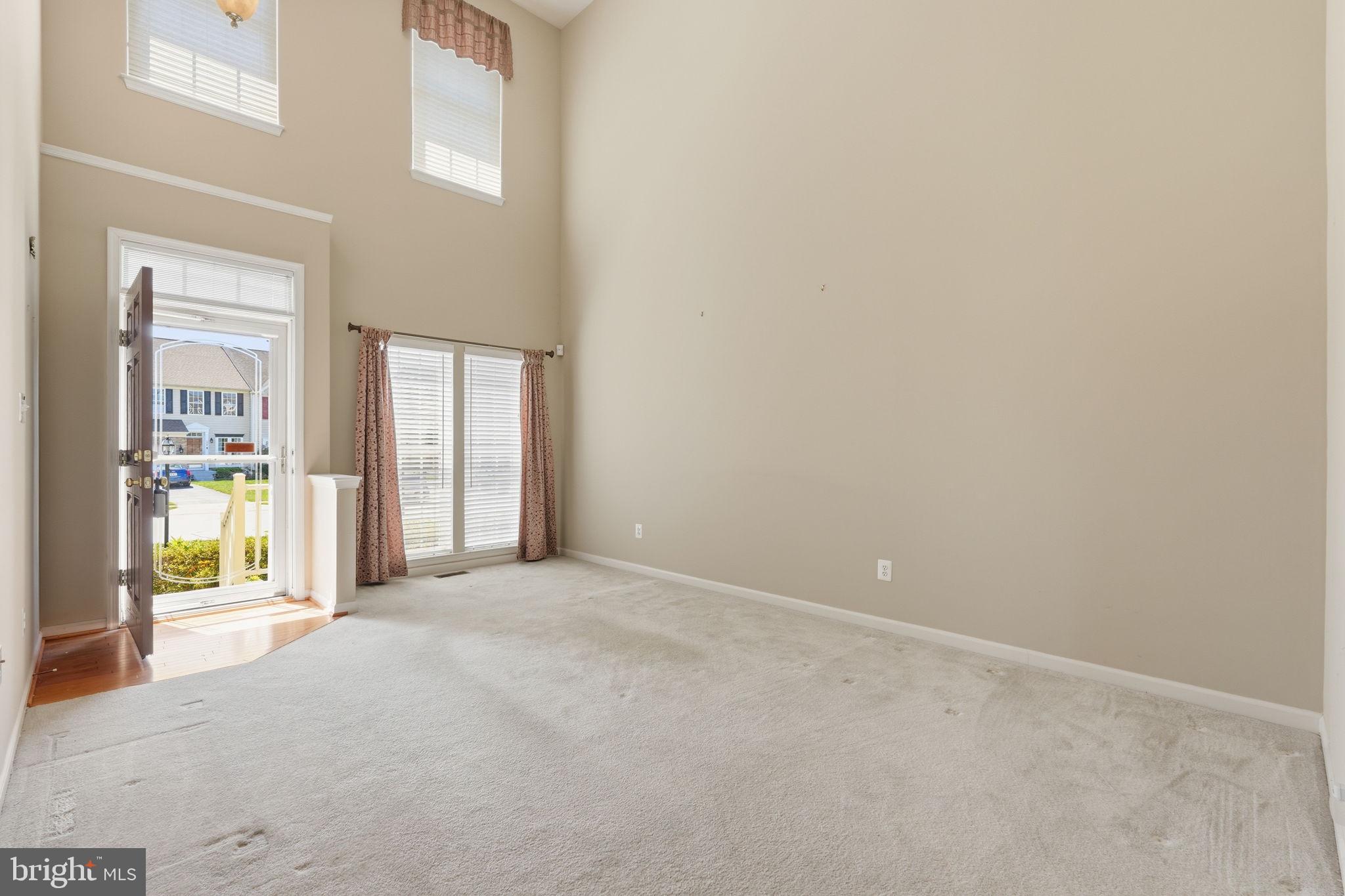 281 MAPLE DRIVE
