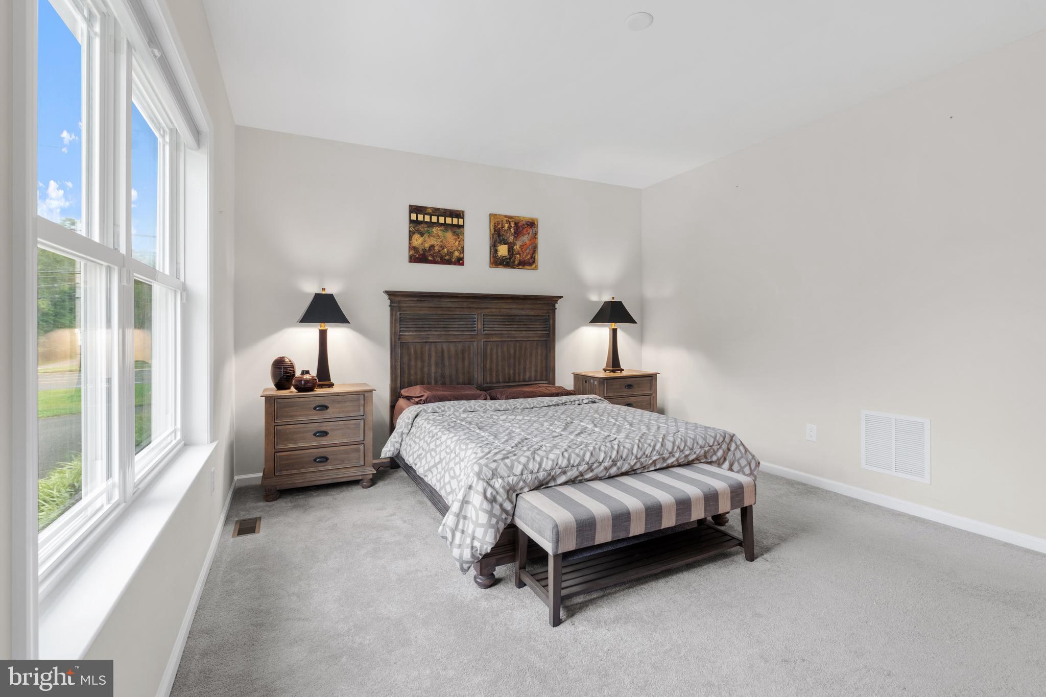 WILLOW FARMS - Residential