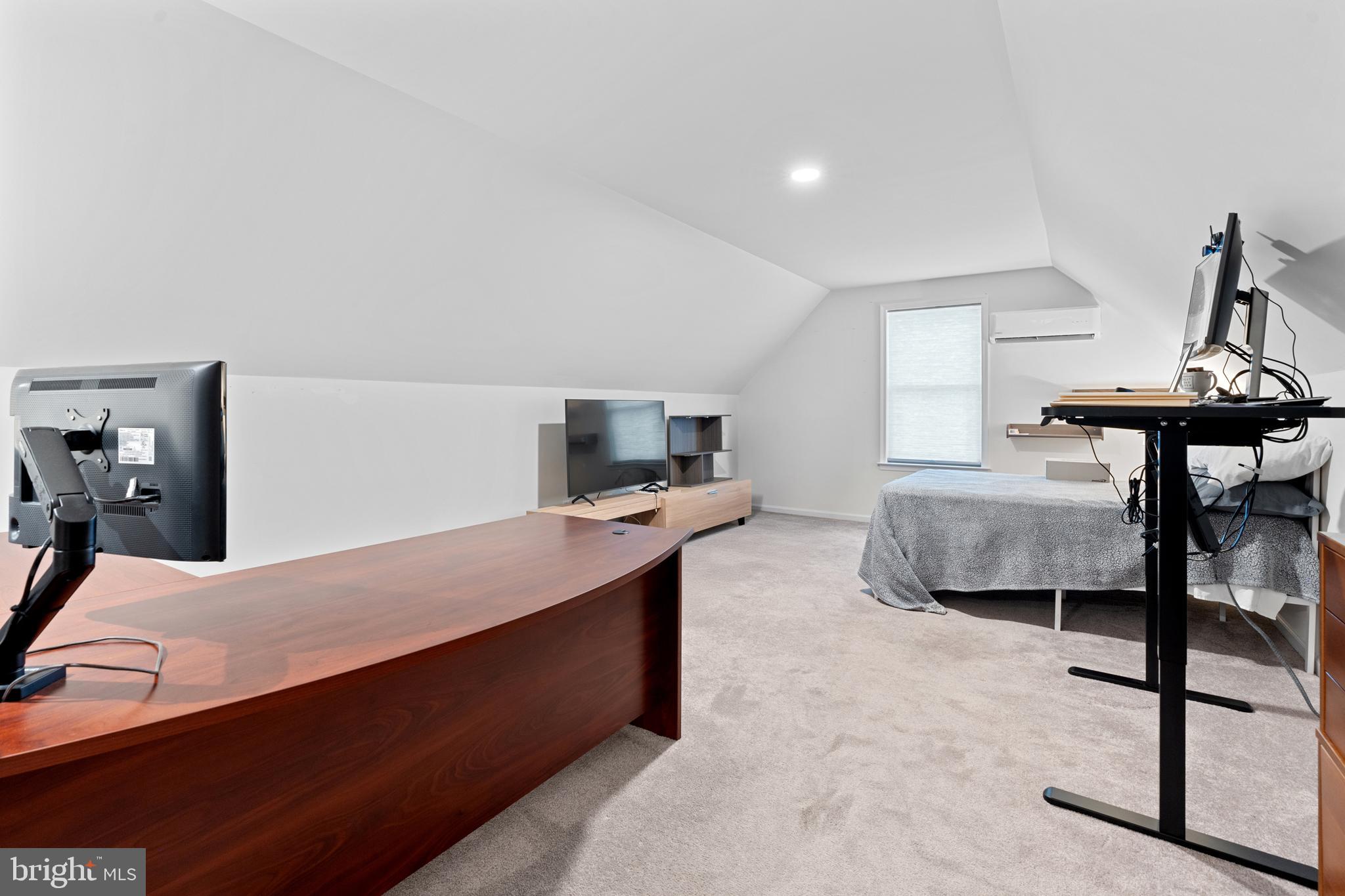 WILLOW FARMS - Residential