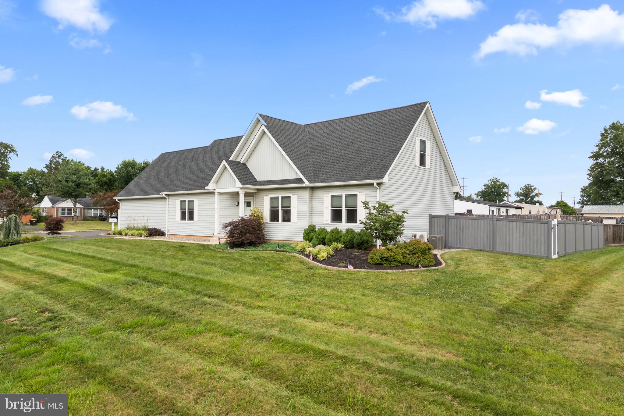 WILLOW FARMS - Residential