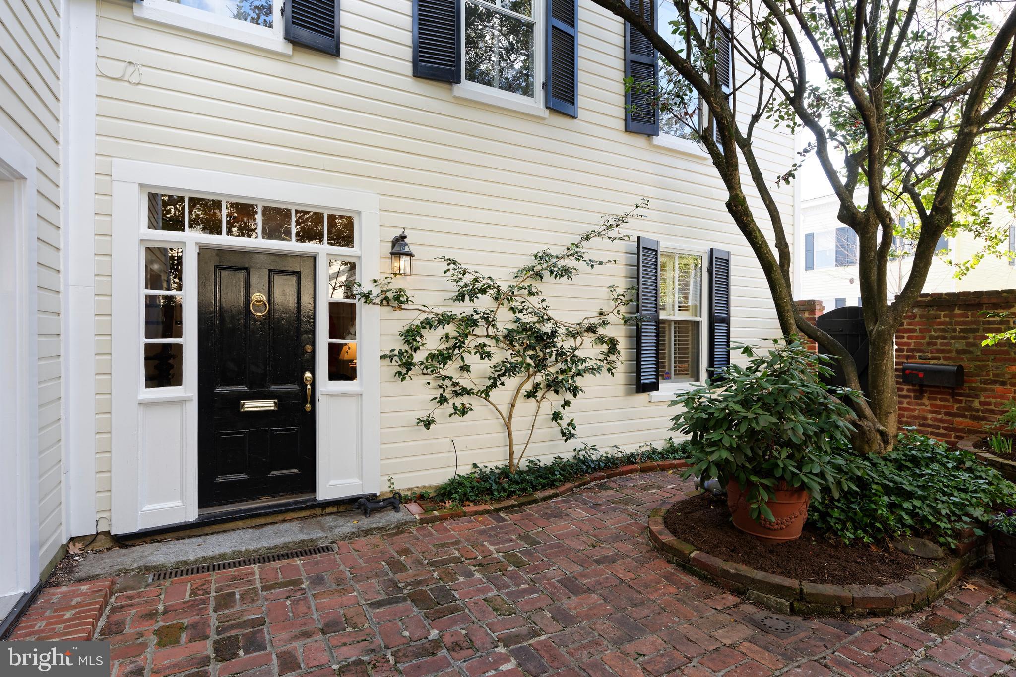 OLD TOWN - Residential