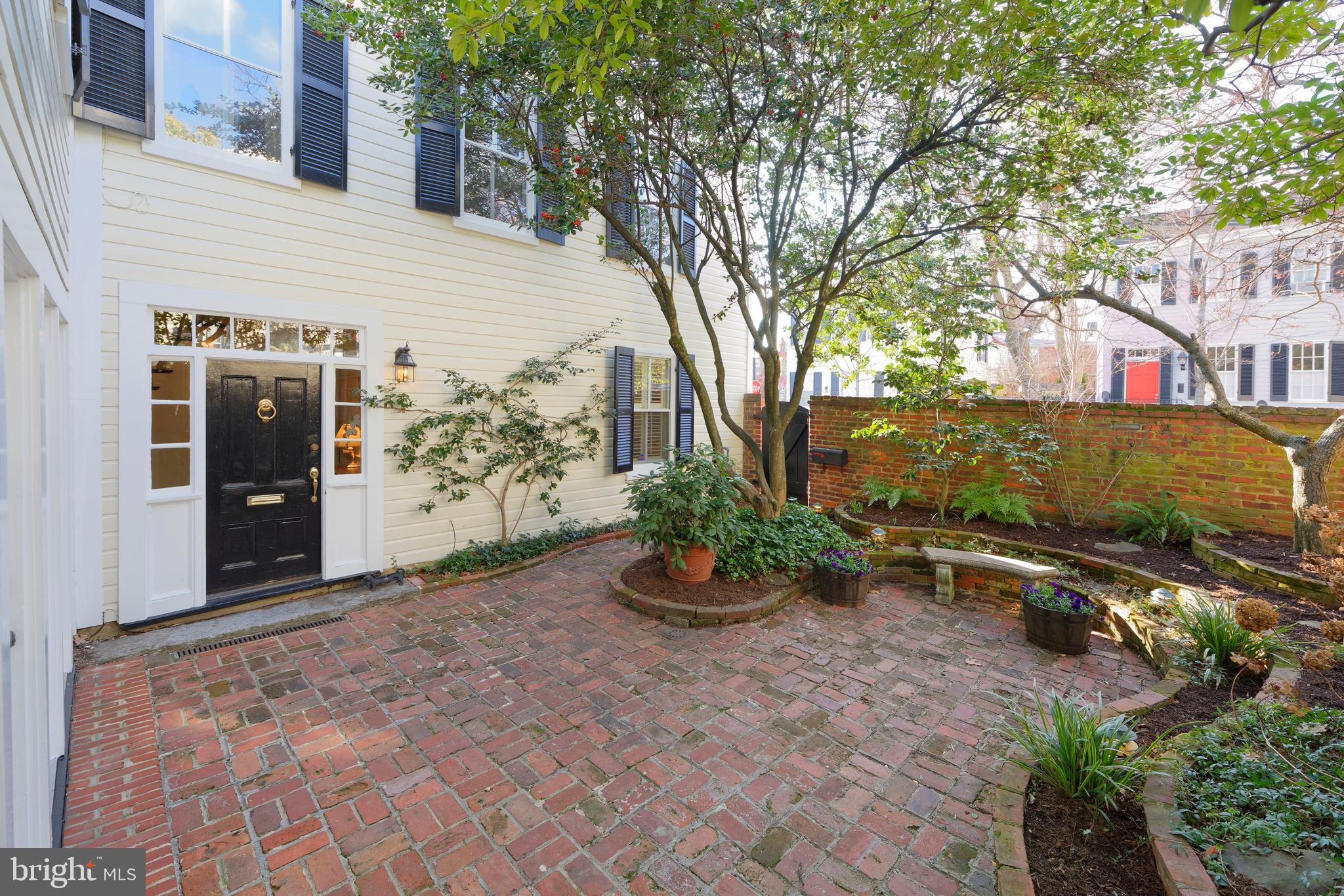 OLD TOWN - Residential