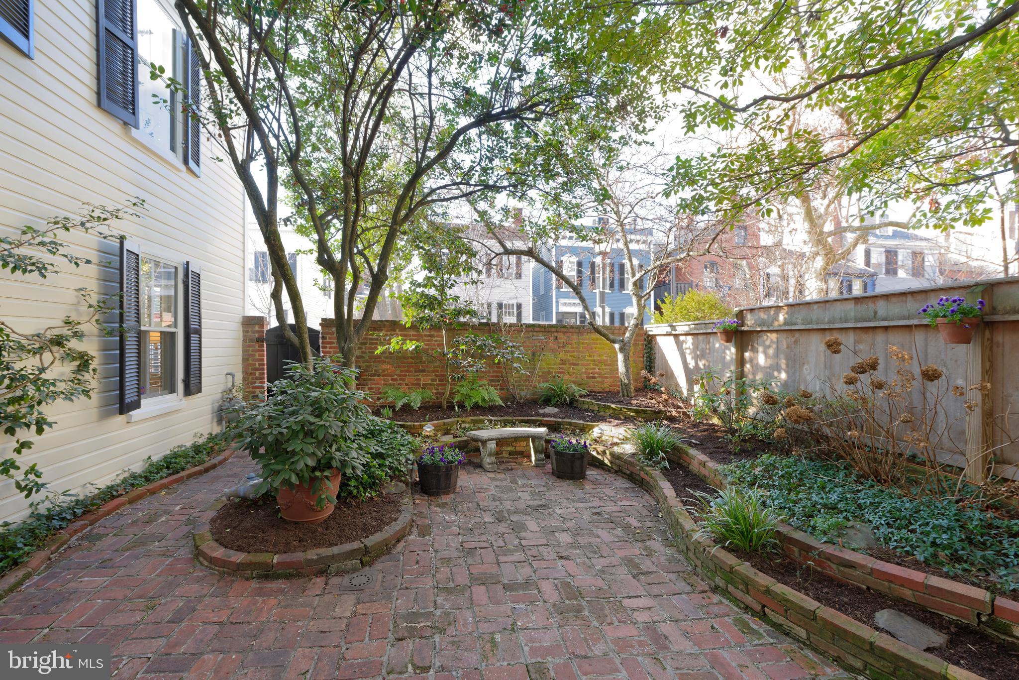 OLD TOWN - Residential