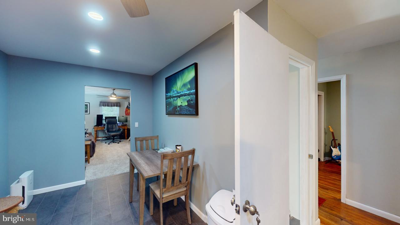 HERSHEY HOLLOW RD - Residential