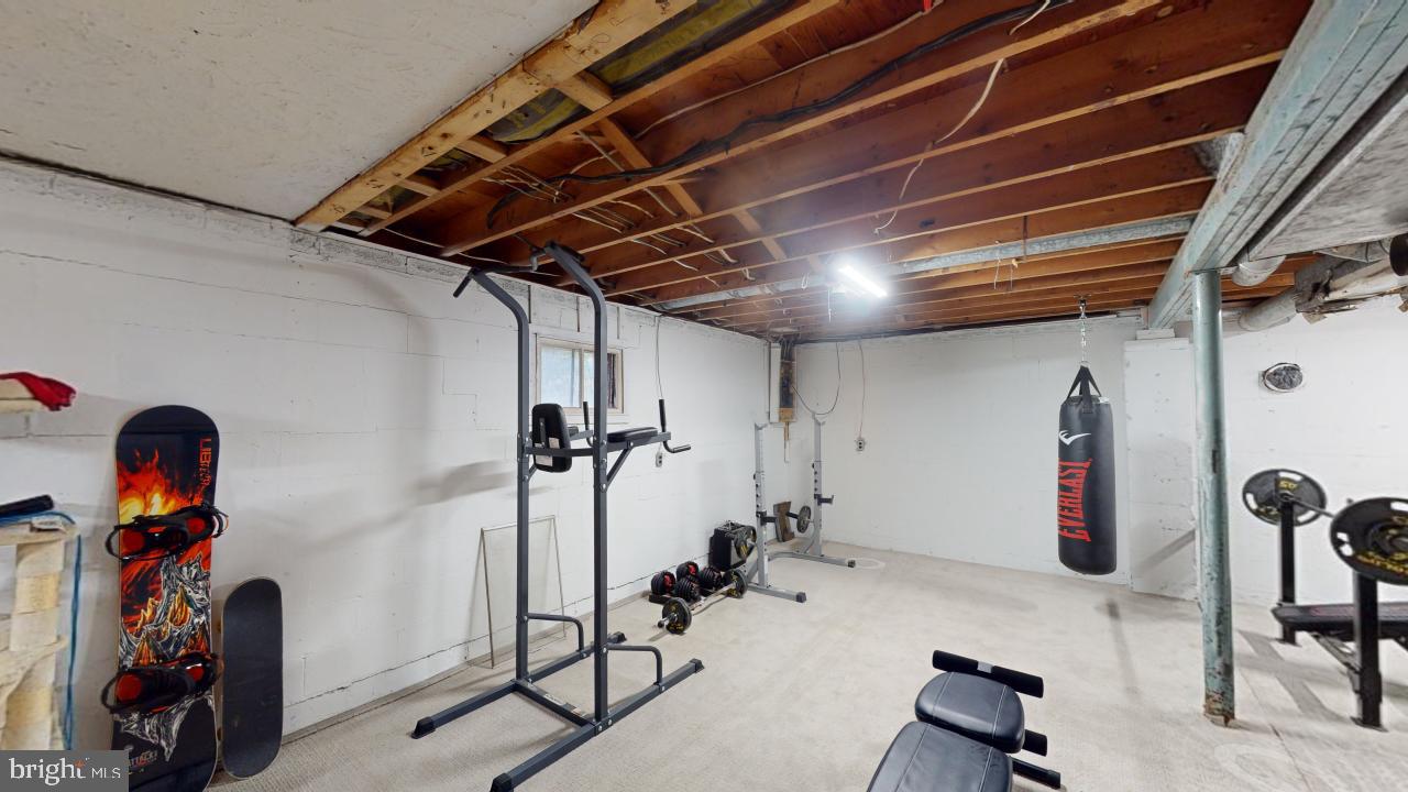 HERSHEY HOLLOW RD - Residential