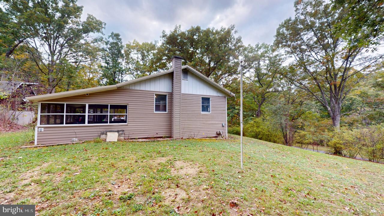 HERSHEY HOLLOW RD - Residential