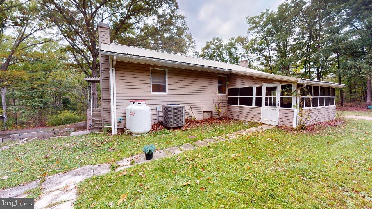 HERSHEY HOLLOW RD - Residential