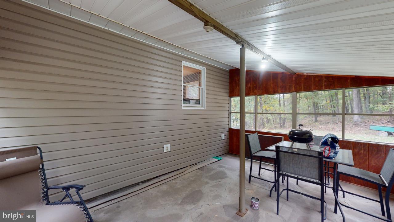 HERSHEY HOLLOW RD - Residential