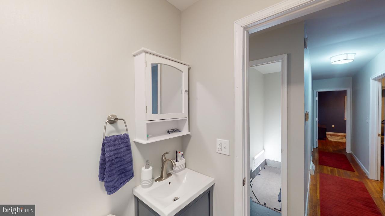 HERSHEY HOLLOW RD - Residential