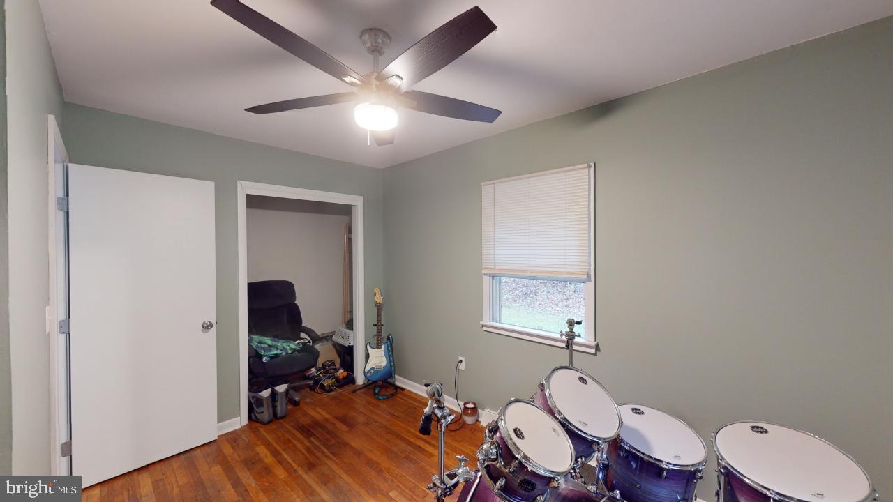 HERSHEY HOLLOW RD - Residential