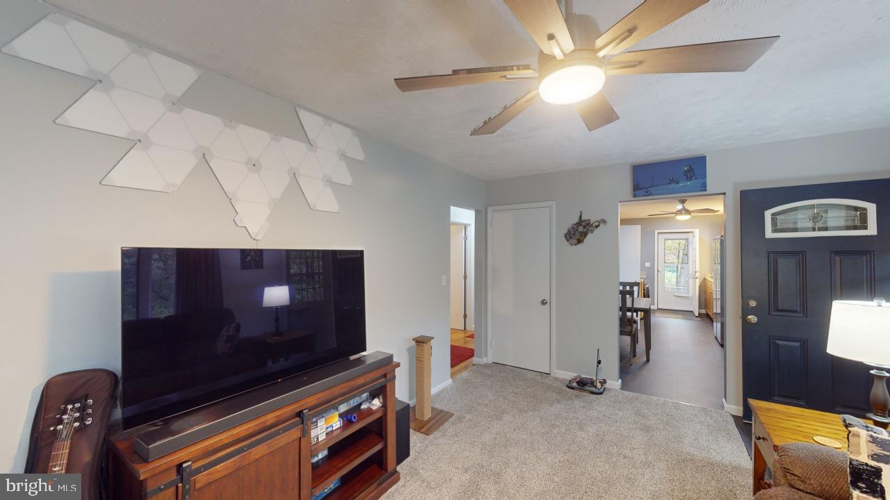 HERSHEY HOLLOW RD - Residential