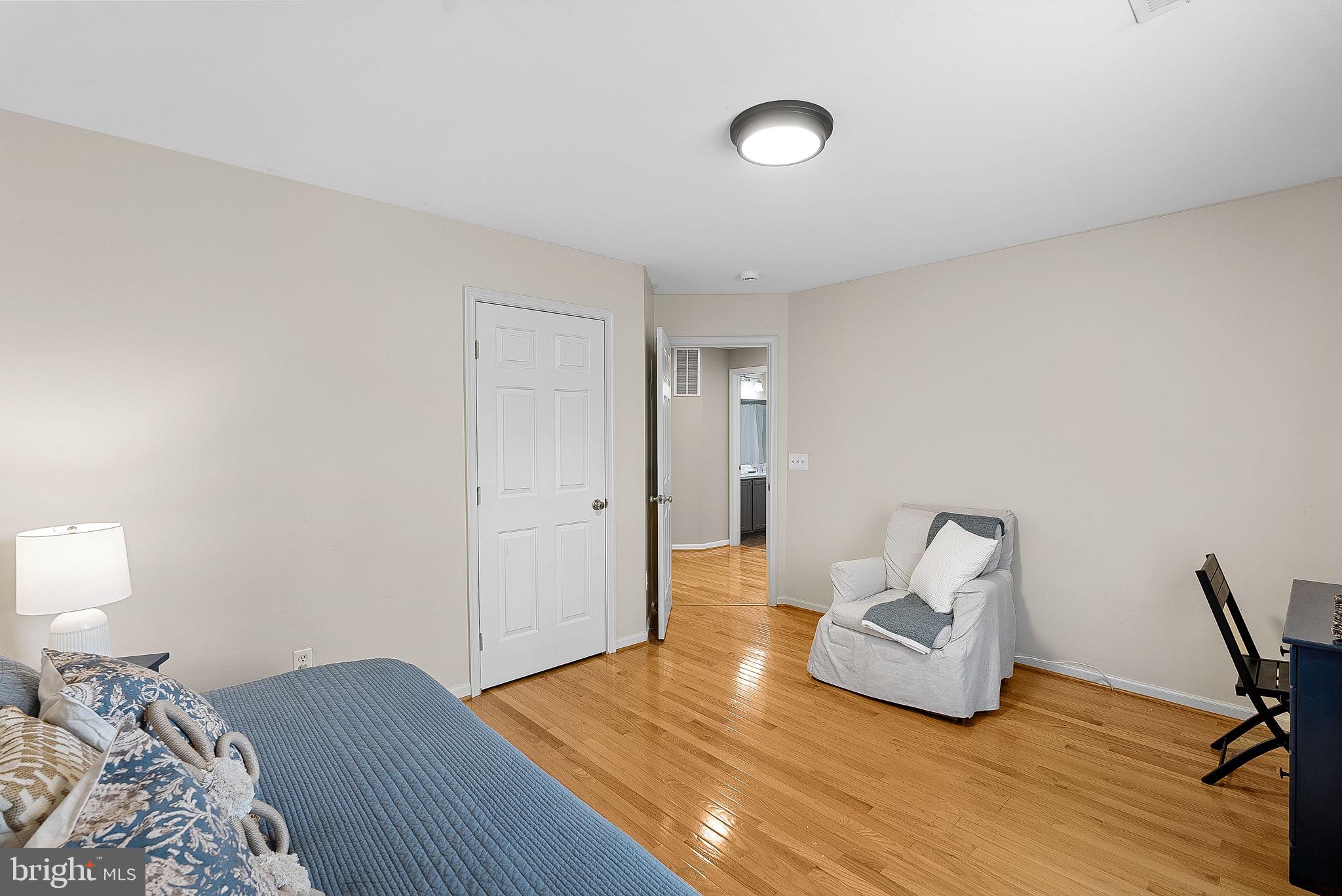 LORTON TOWN CENTER - Residential