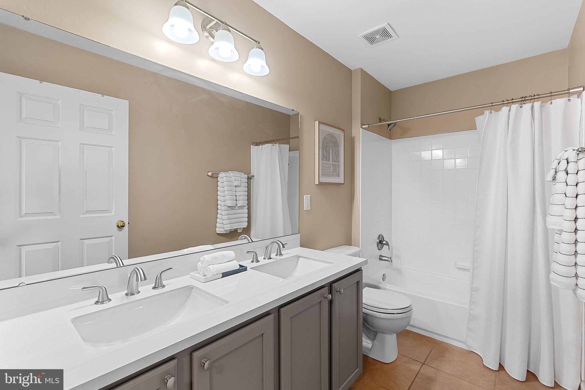 LORTON TOWN CENTER - Residential