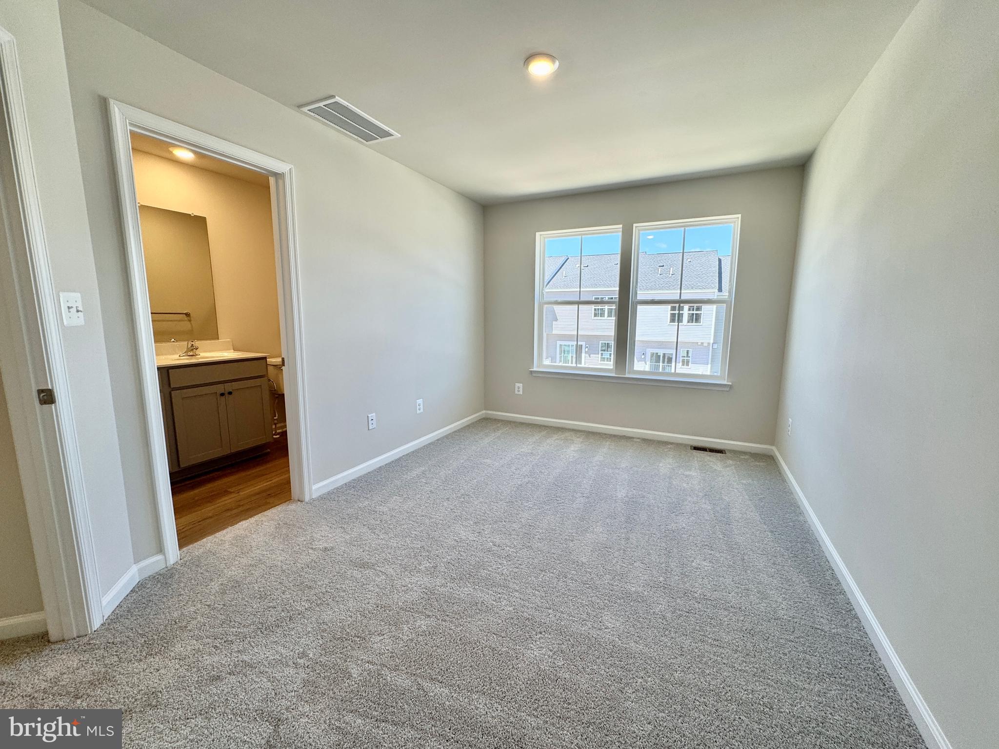 RED CLOVER MEADOWS - Residential Lease