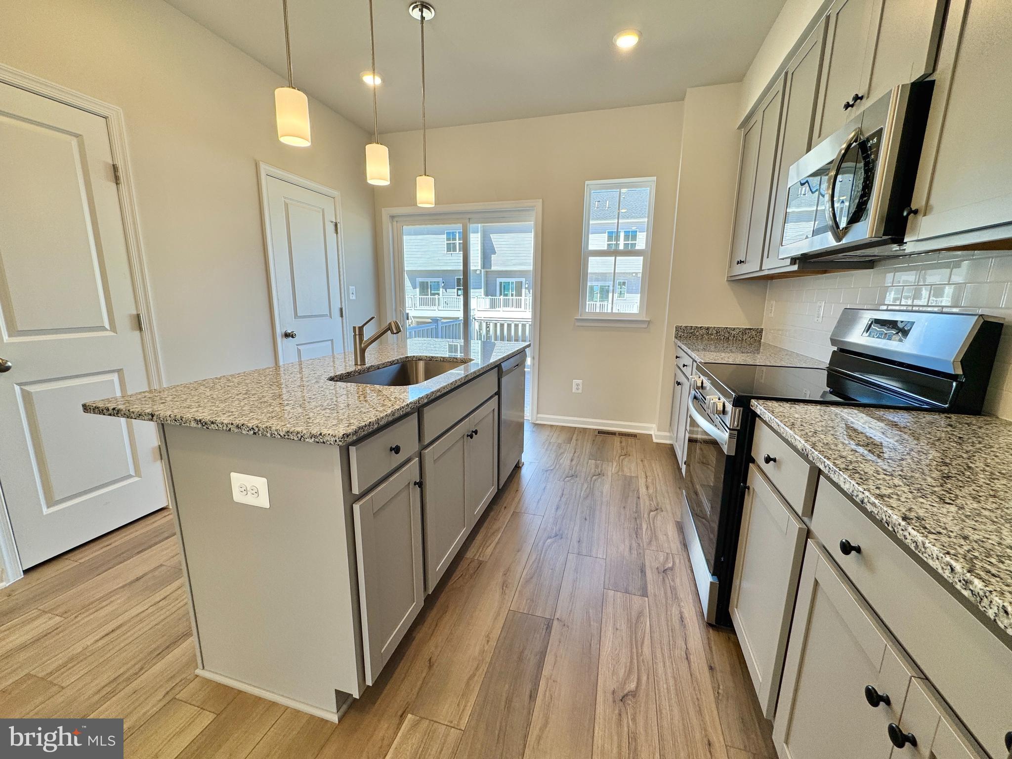 RED CLOVER MEADOWS - Residential Lease