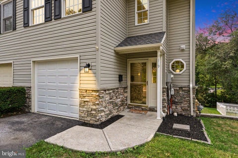 Townhouse For Sale - 119 Sherman Street<br/> Cumberland County, ENOLA, PA 17025