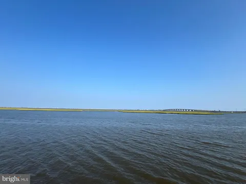 1425 E Mallard Drive, Manahawkin, NJ 08050 - MLS#: NJOC2028738