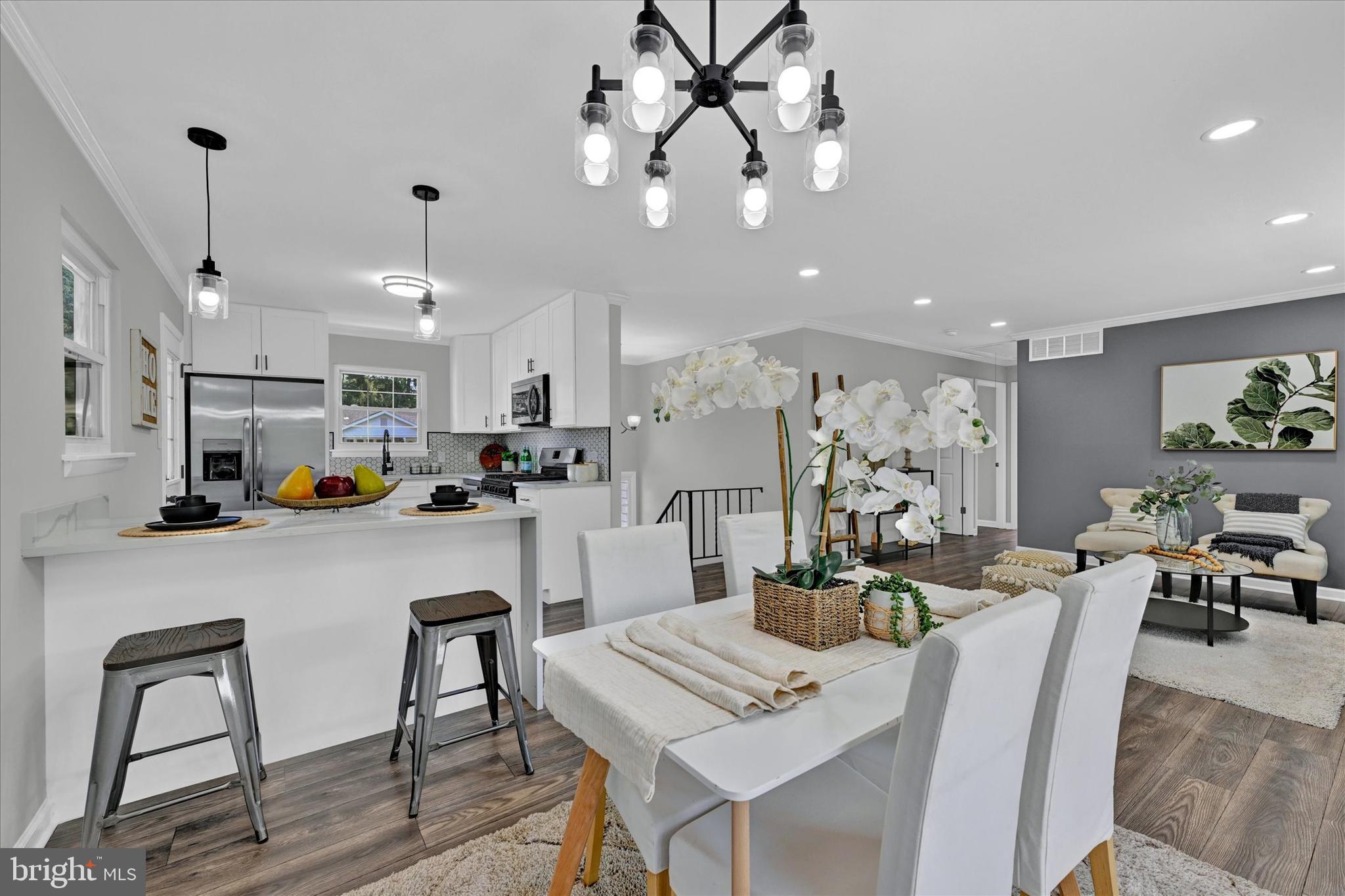 SUBURBIA - Residential