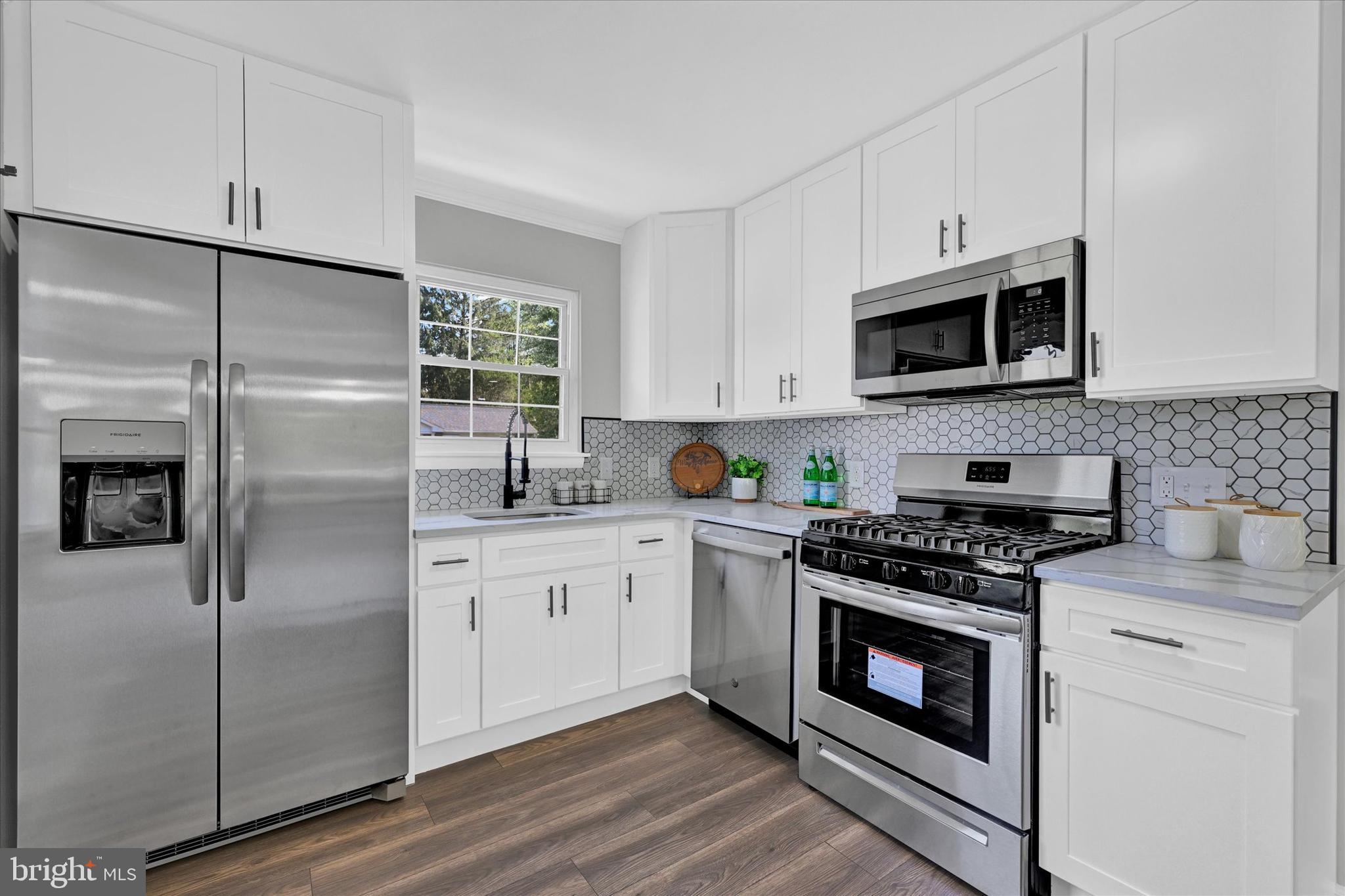 SUBURBIA - Residential