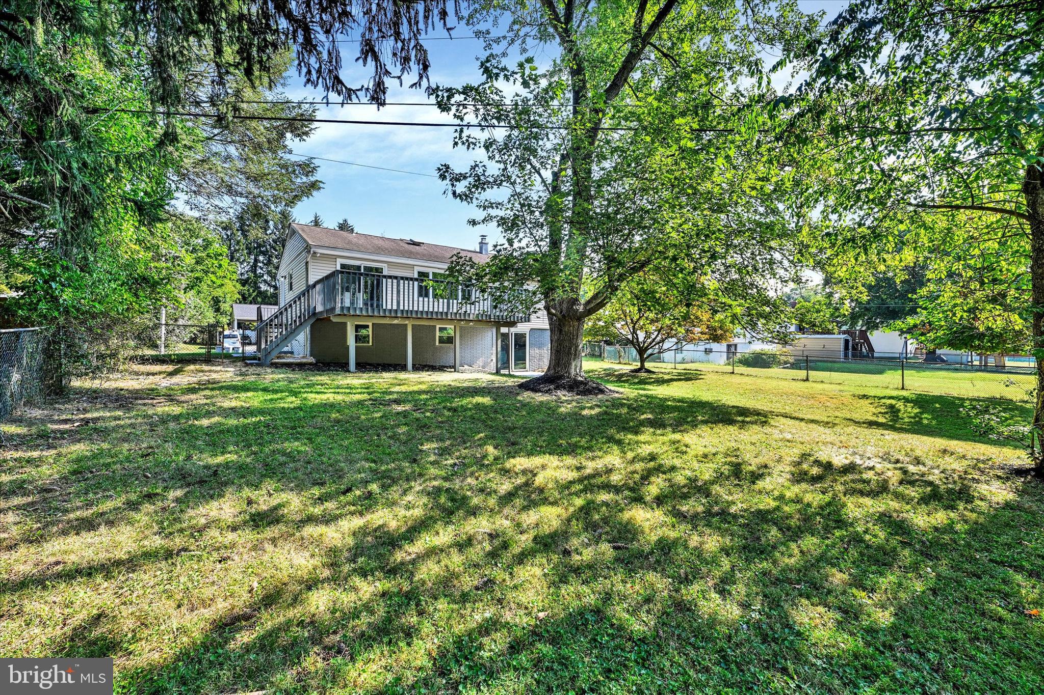 SUBURBIA - Residential