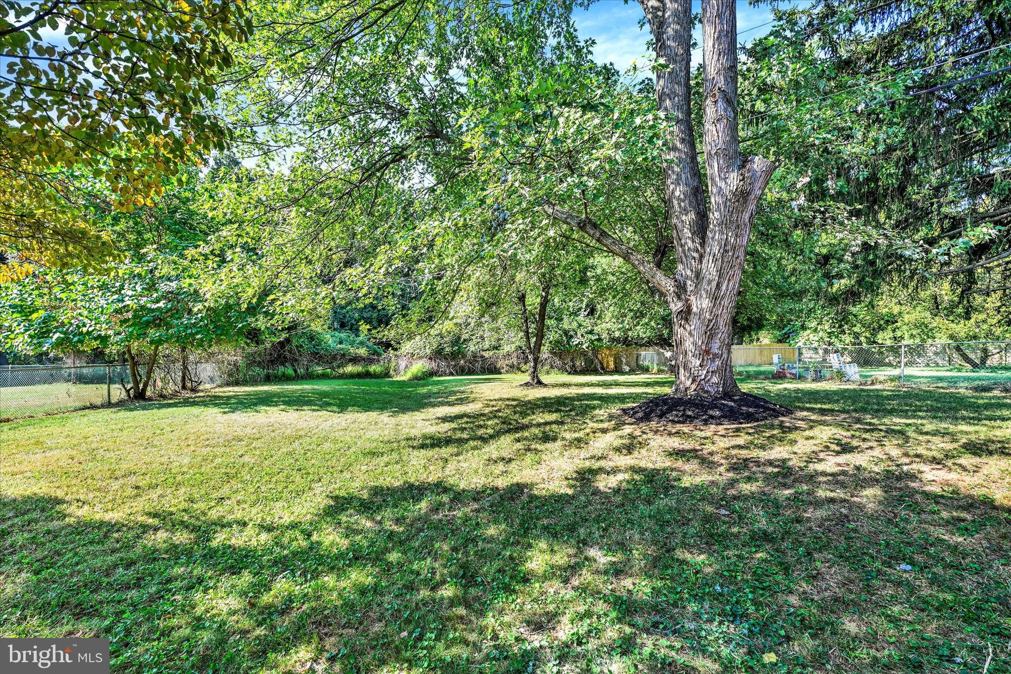 SUBURBIA - Residential