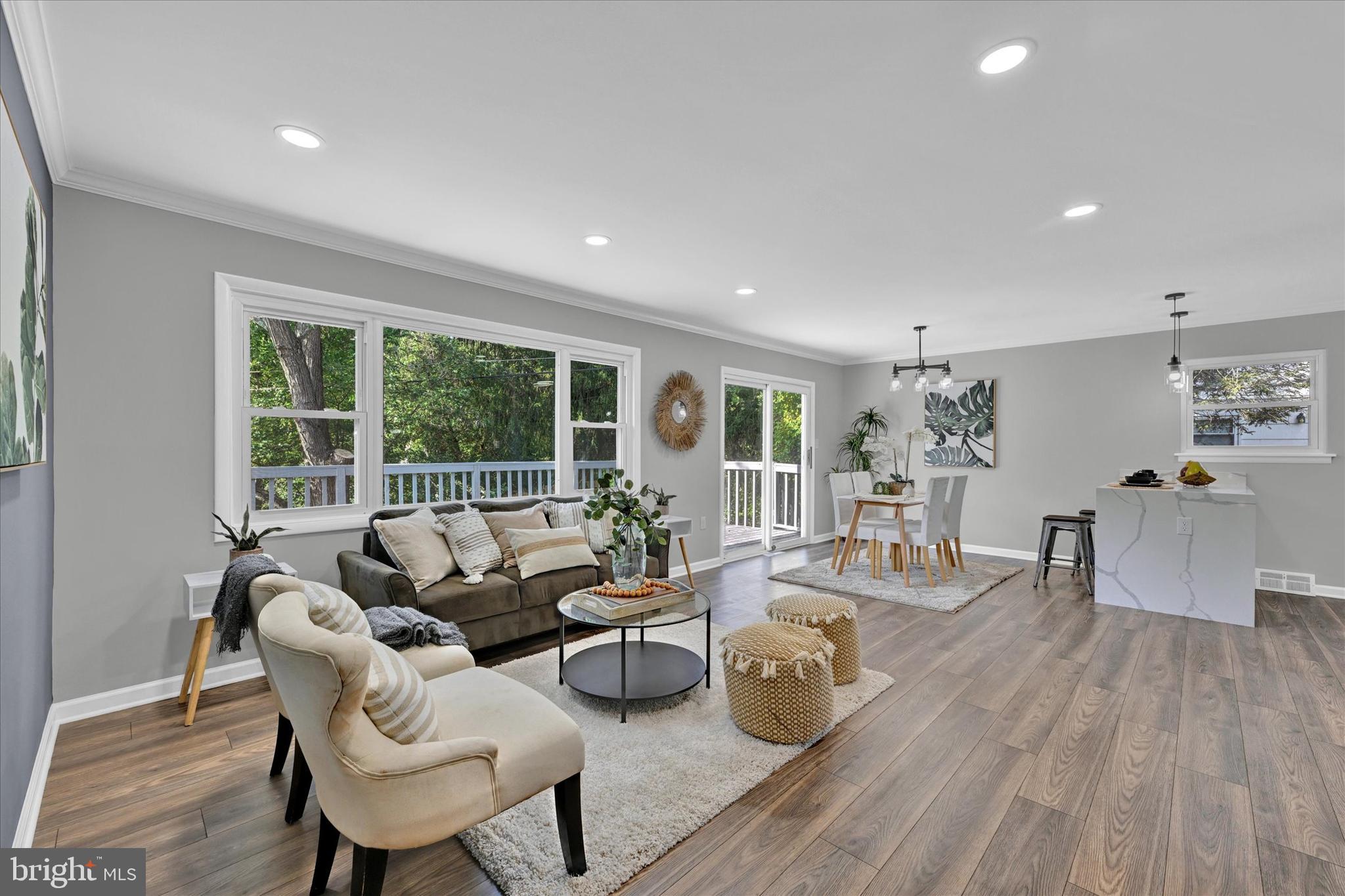 SUBURBIA - Residential