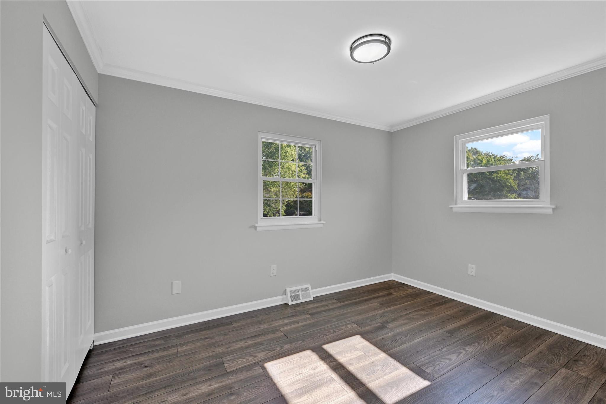 SUBURBIA - Residential