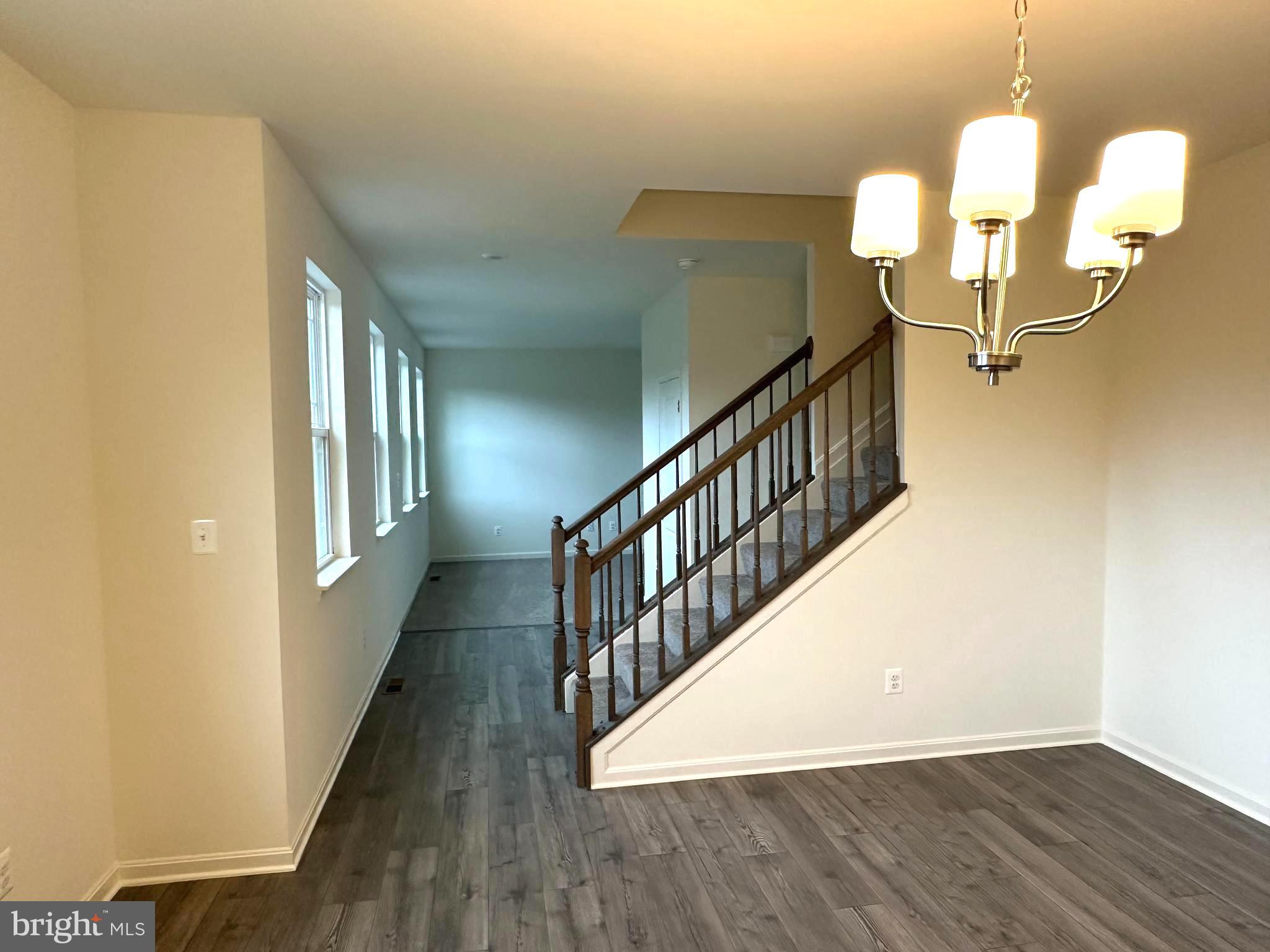 SOUTH HILLS - Residential