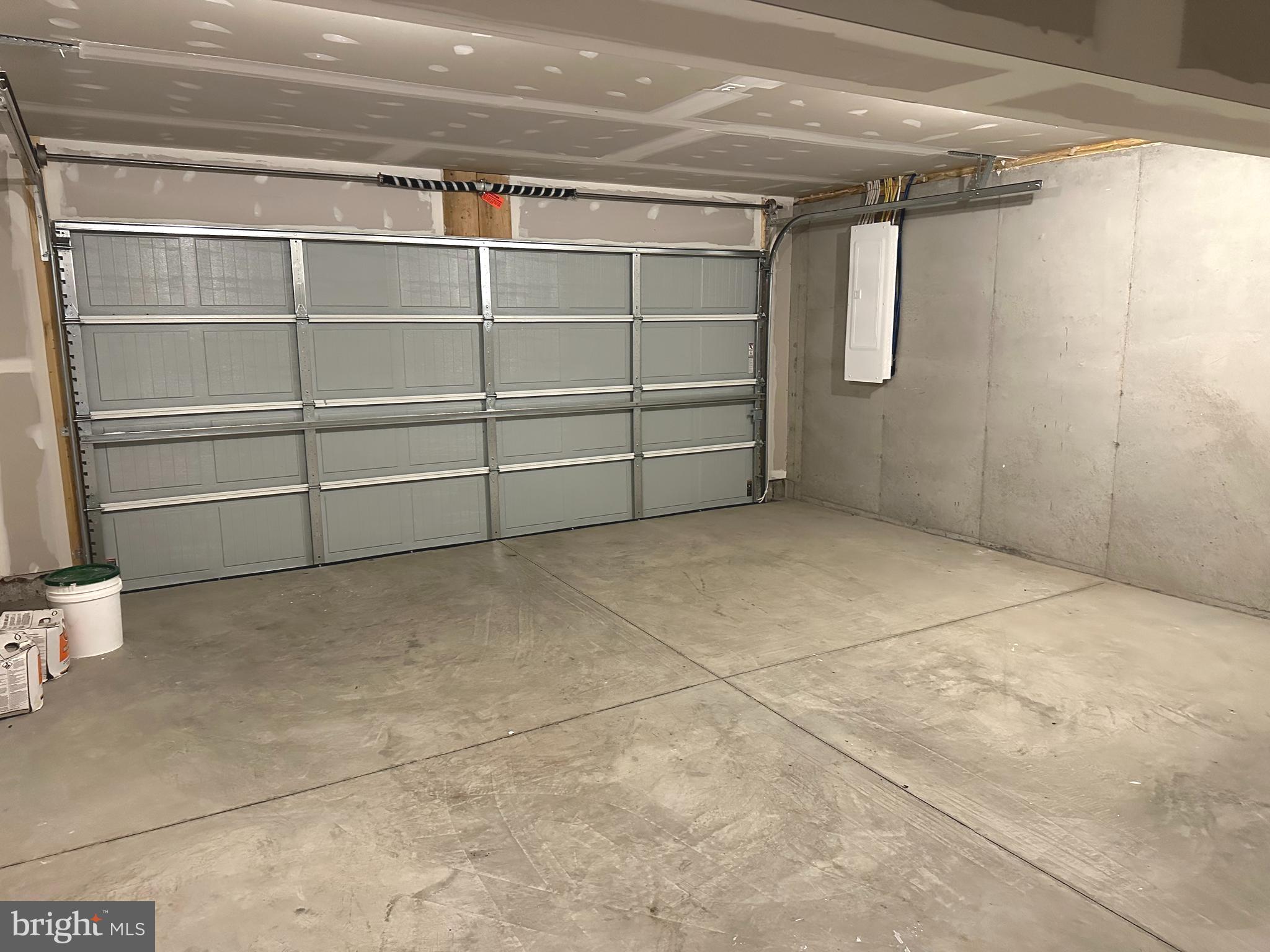 SOUTH HILLS - Residential