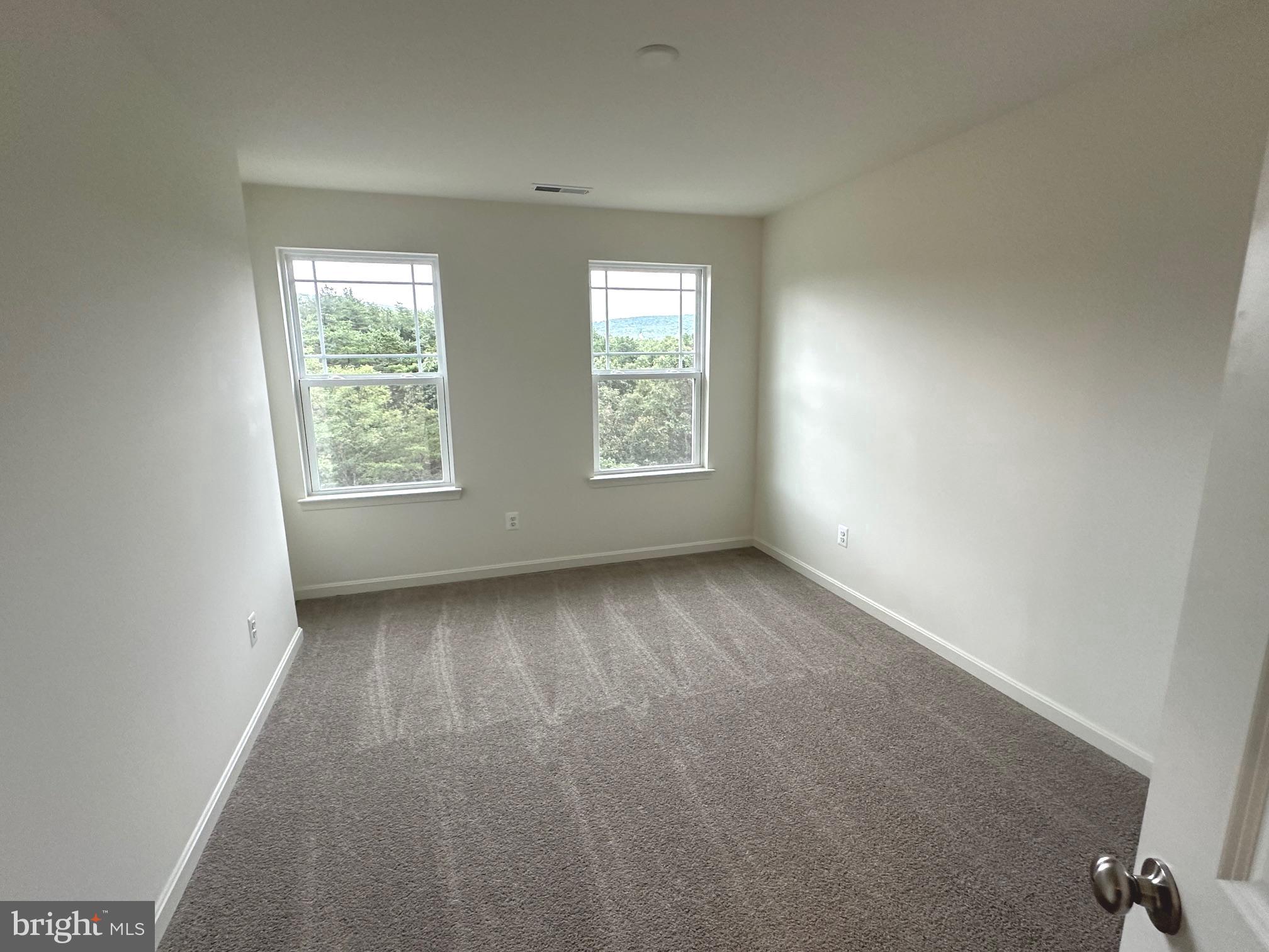 SOUTH HILLS - Residential