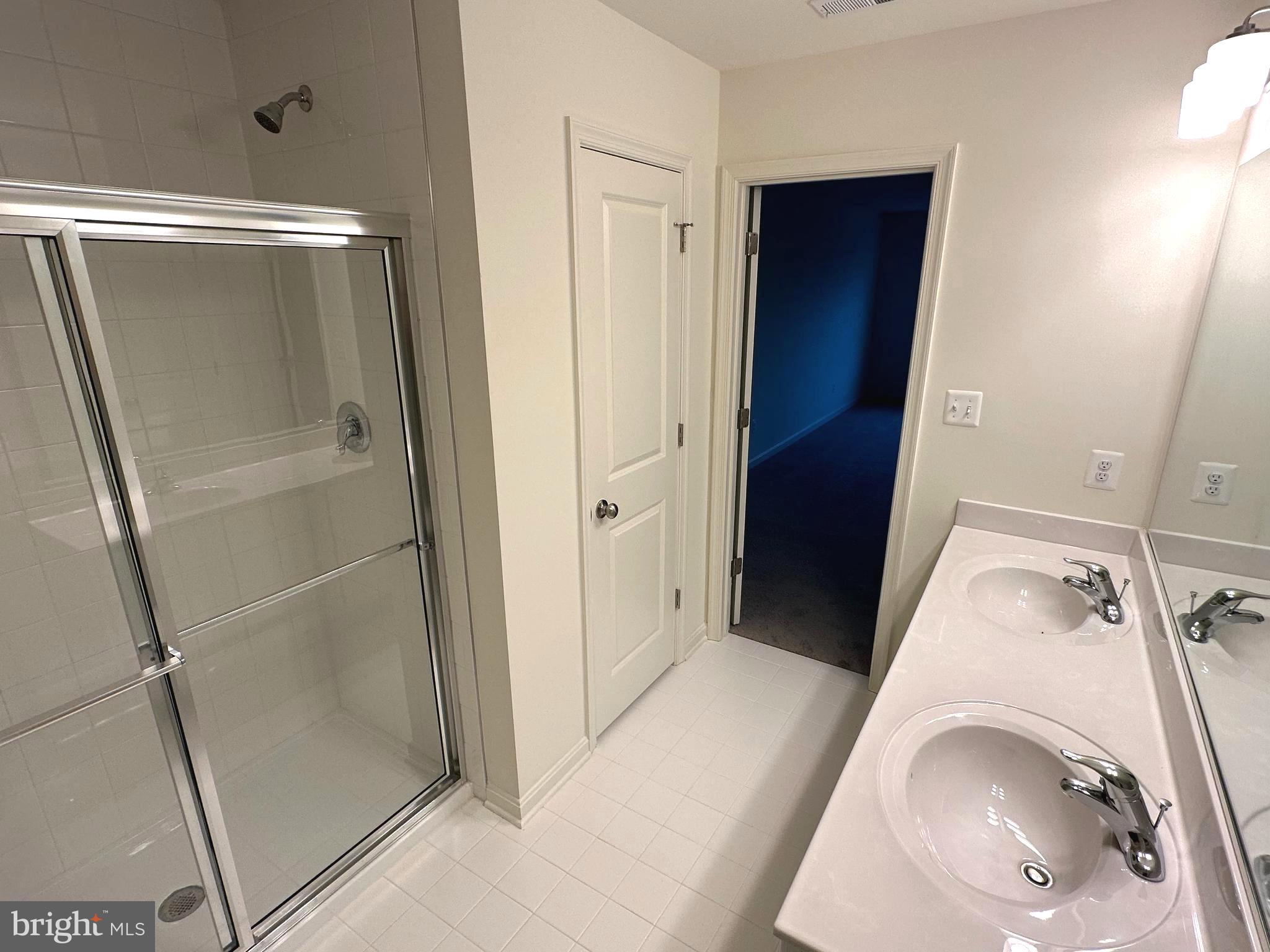 SOUTH HILLS - Residential