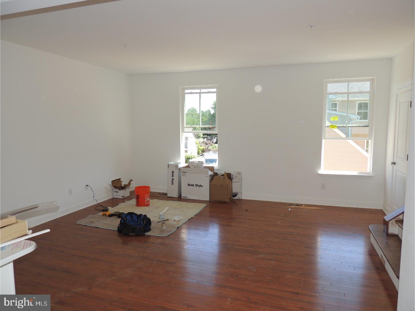 BERWYN VILLAGE COURT - Residential