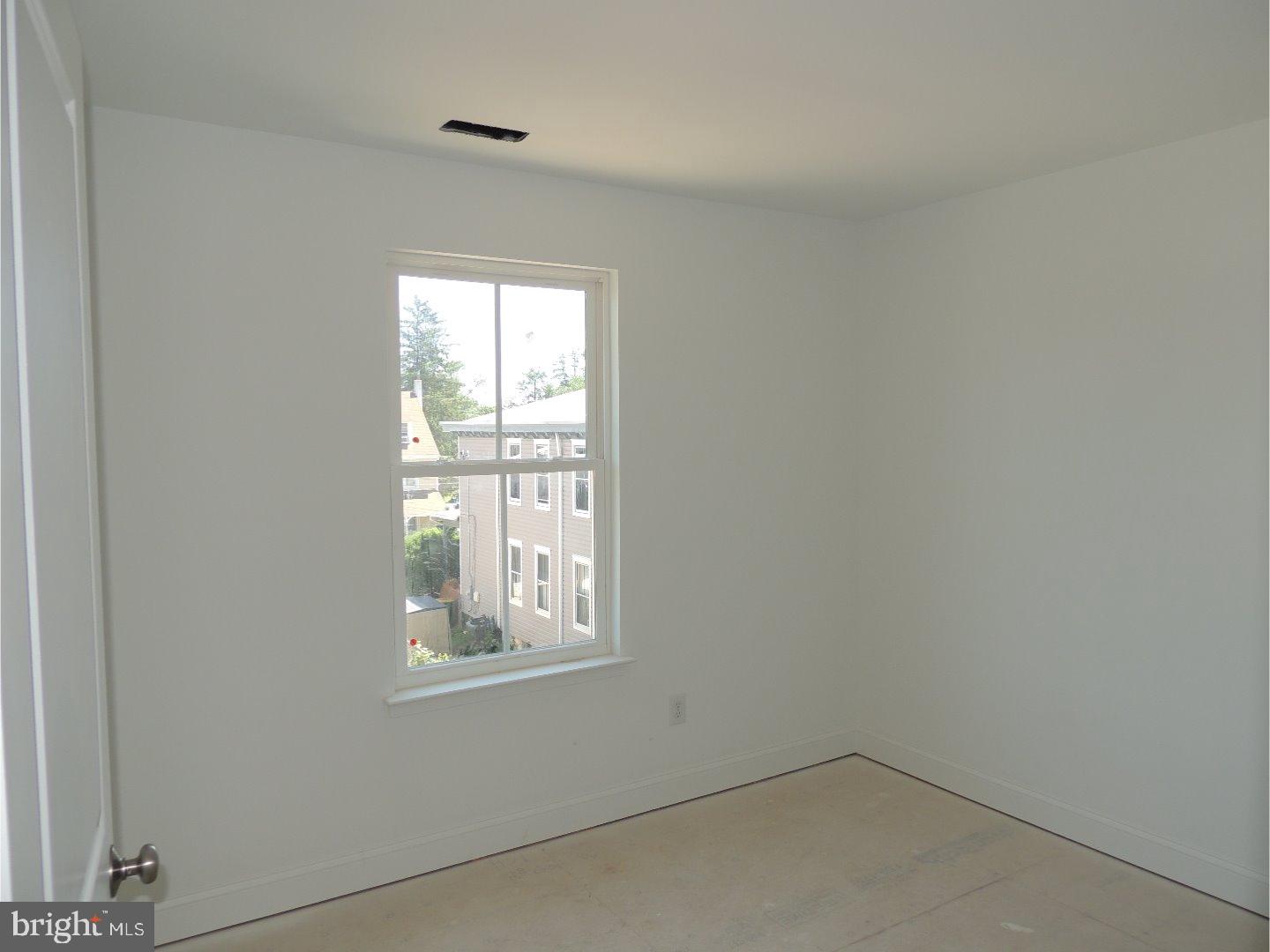 BERWYN VILLAGE COURT - Residential