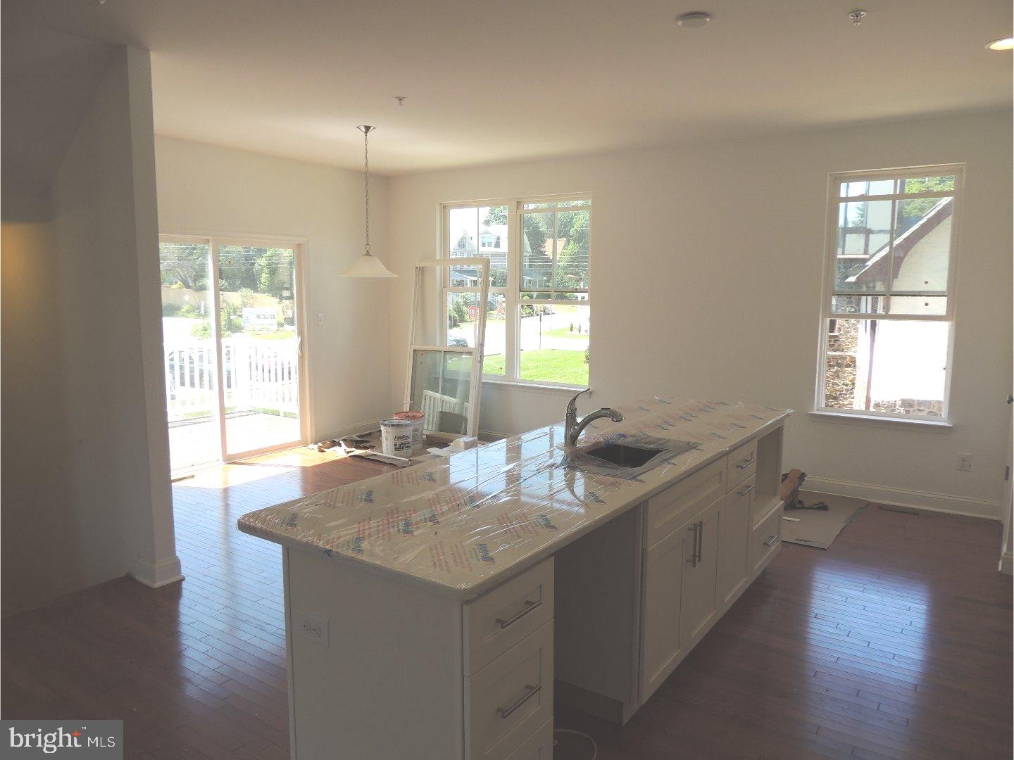 BERWYN VILLAGE COURT - Residential