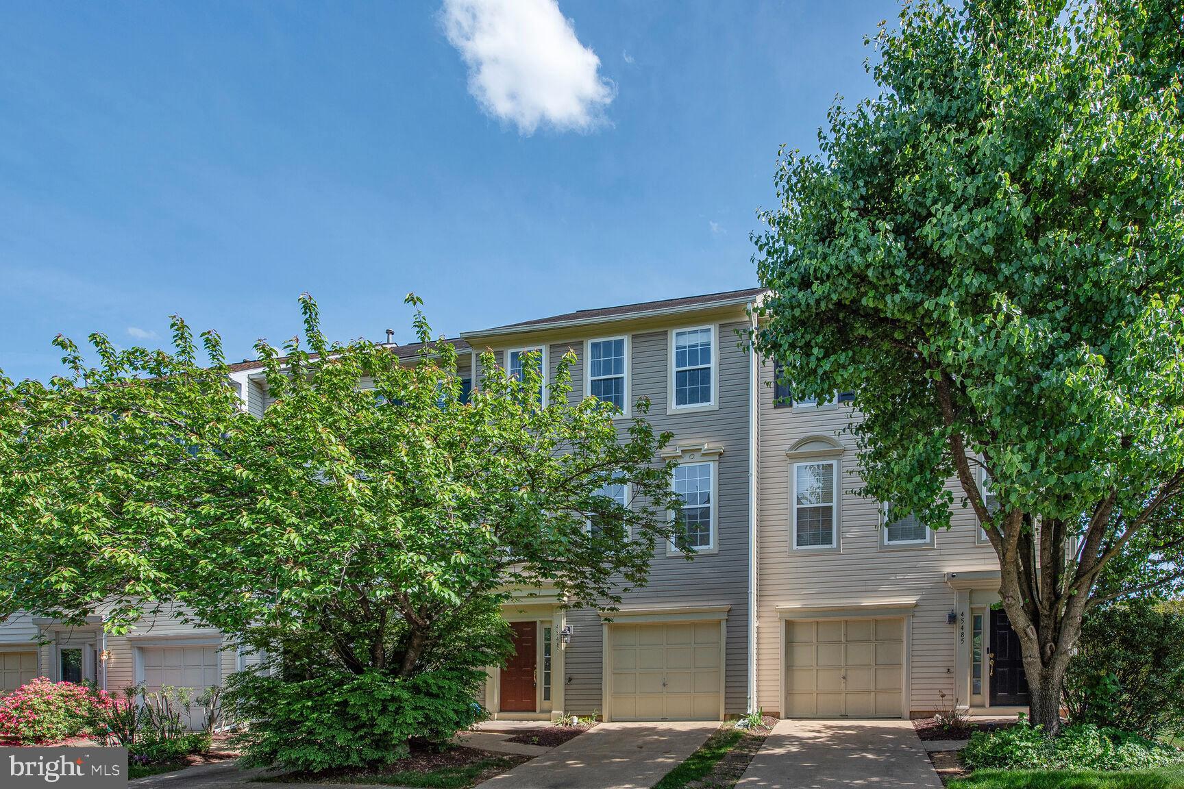 TRAILSIDE - Residential