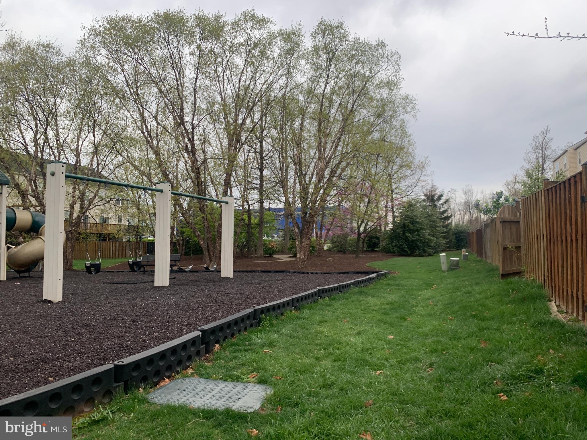 TRAILSIDE - Residential