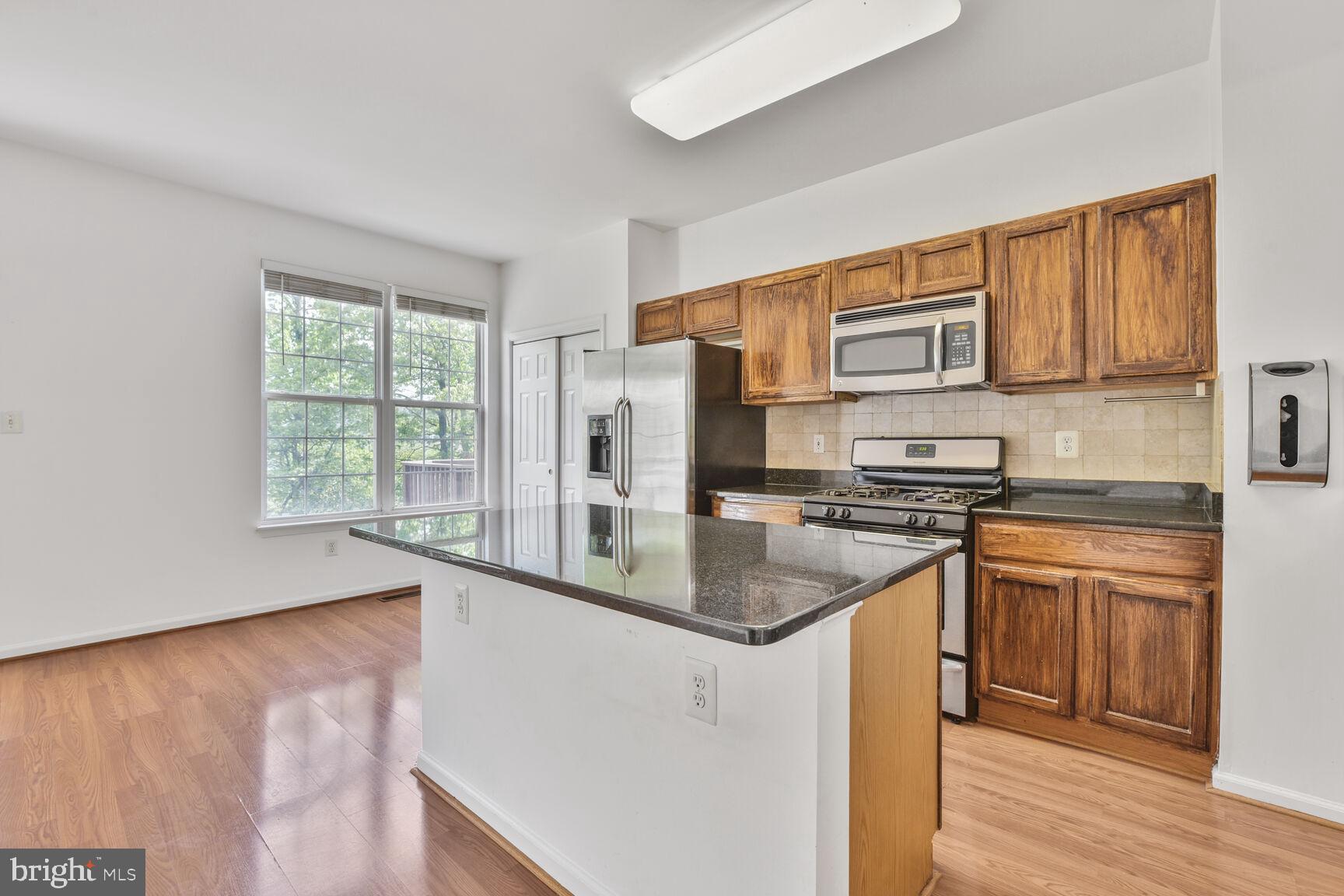 TRAILSIDE - Residential