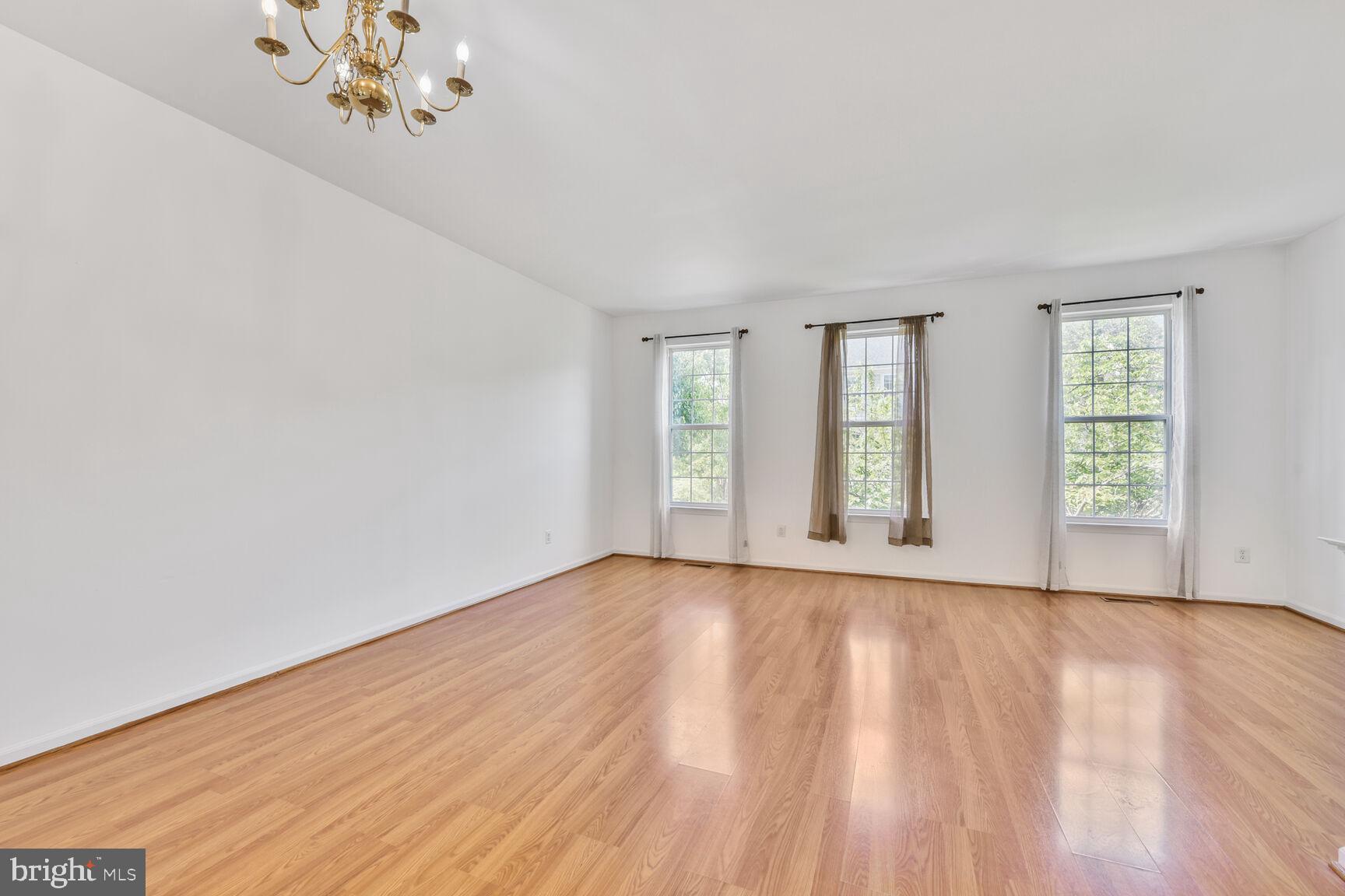 TRAILSIDE - Residential