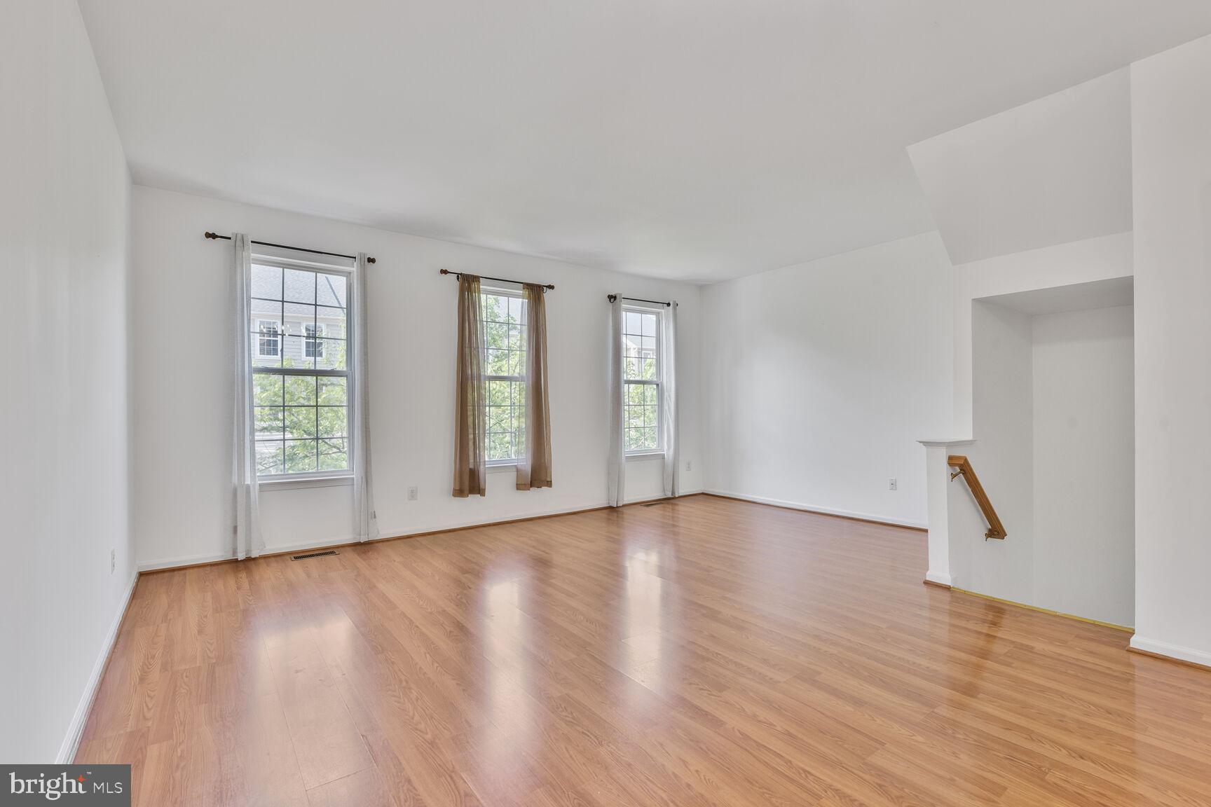 TRAILSIDE - Residential