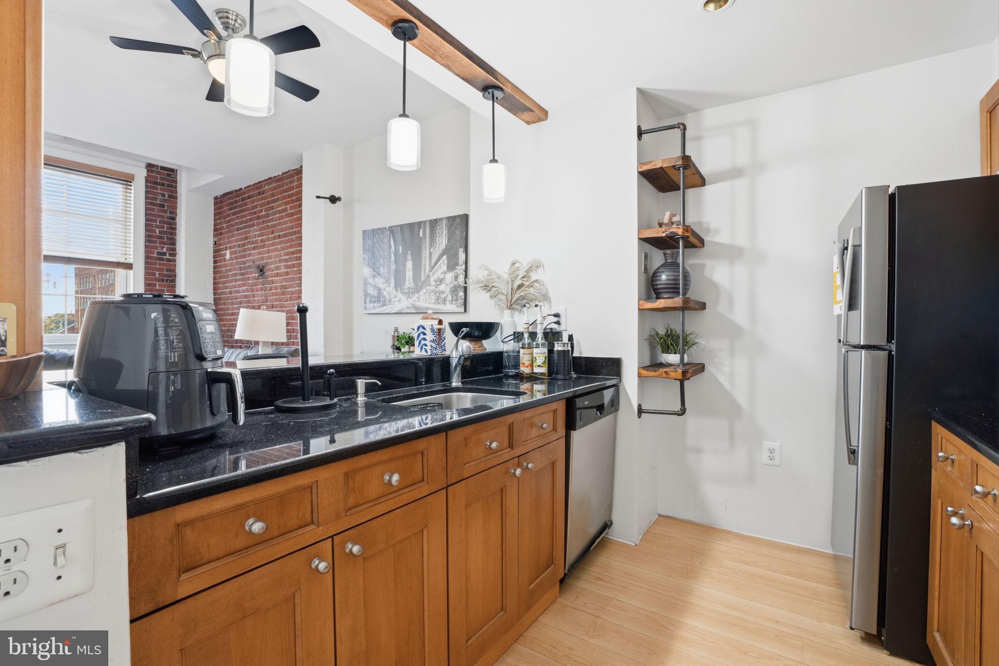 OLD CITY - Residential