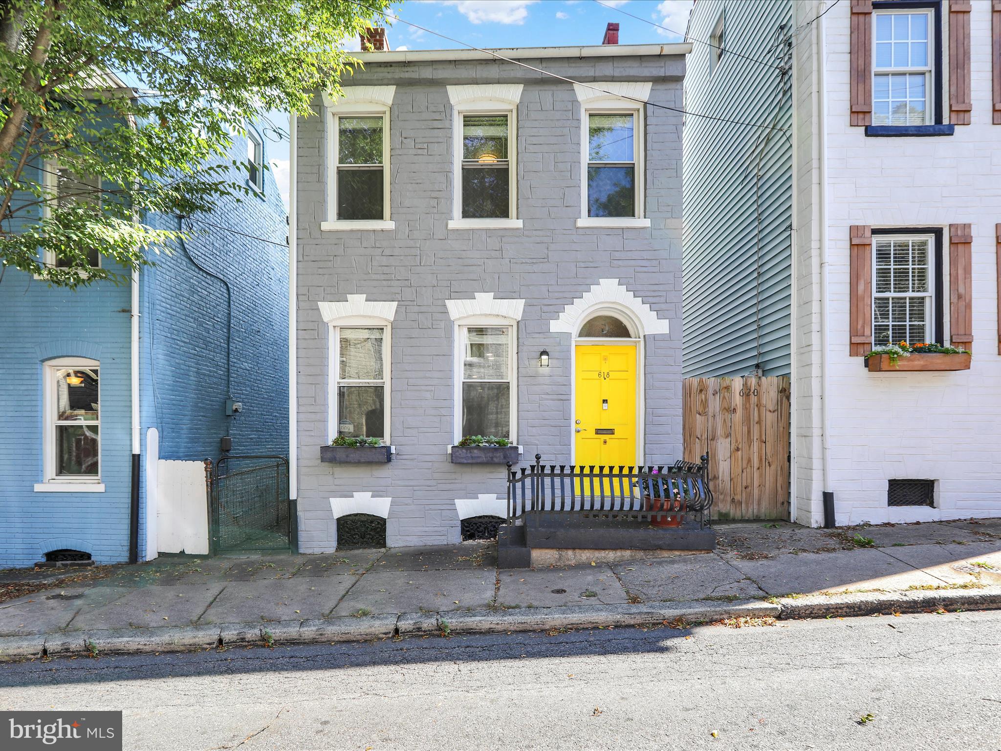 CABBAGE HILL - Residential