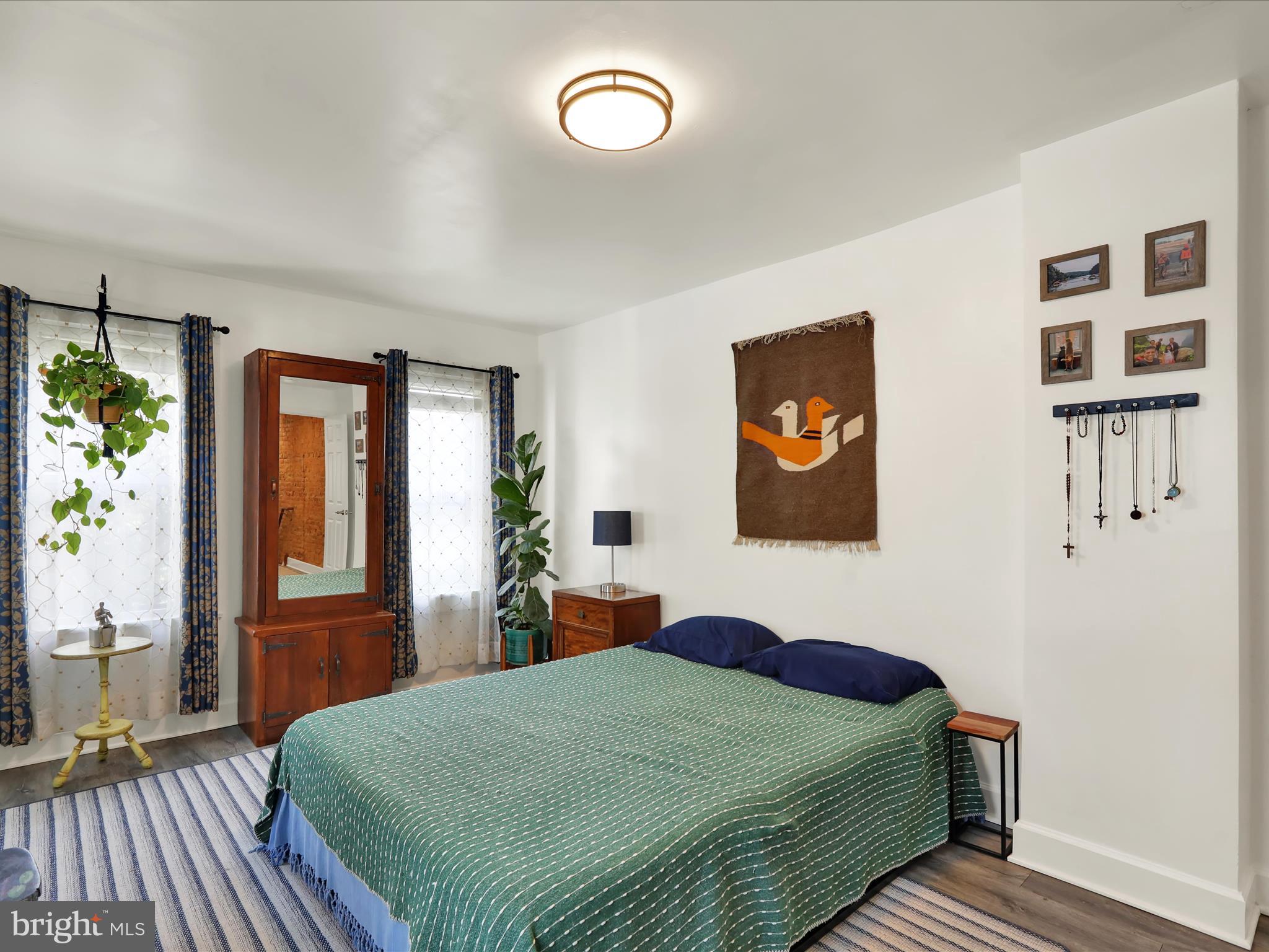 CABBAGE HILL - Residential