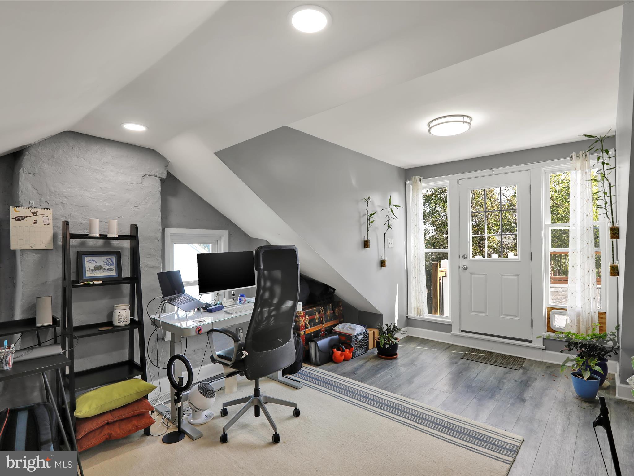 CABBAGE HILL - Residential