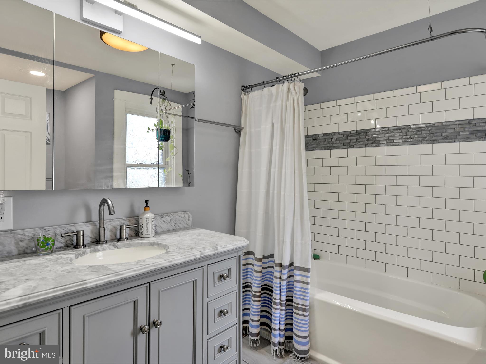 CABBAGE HILL - Residential