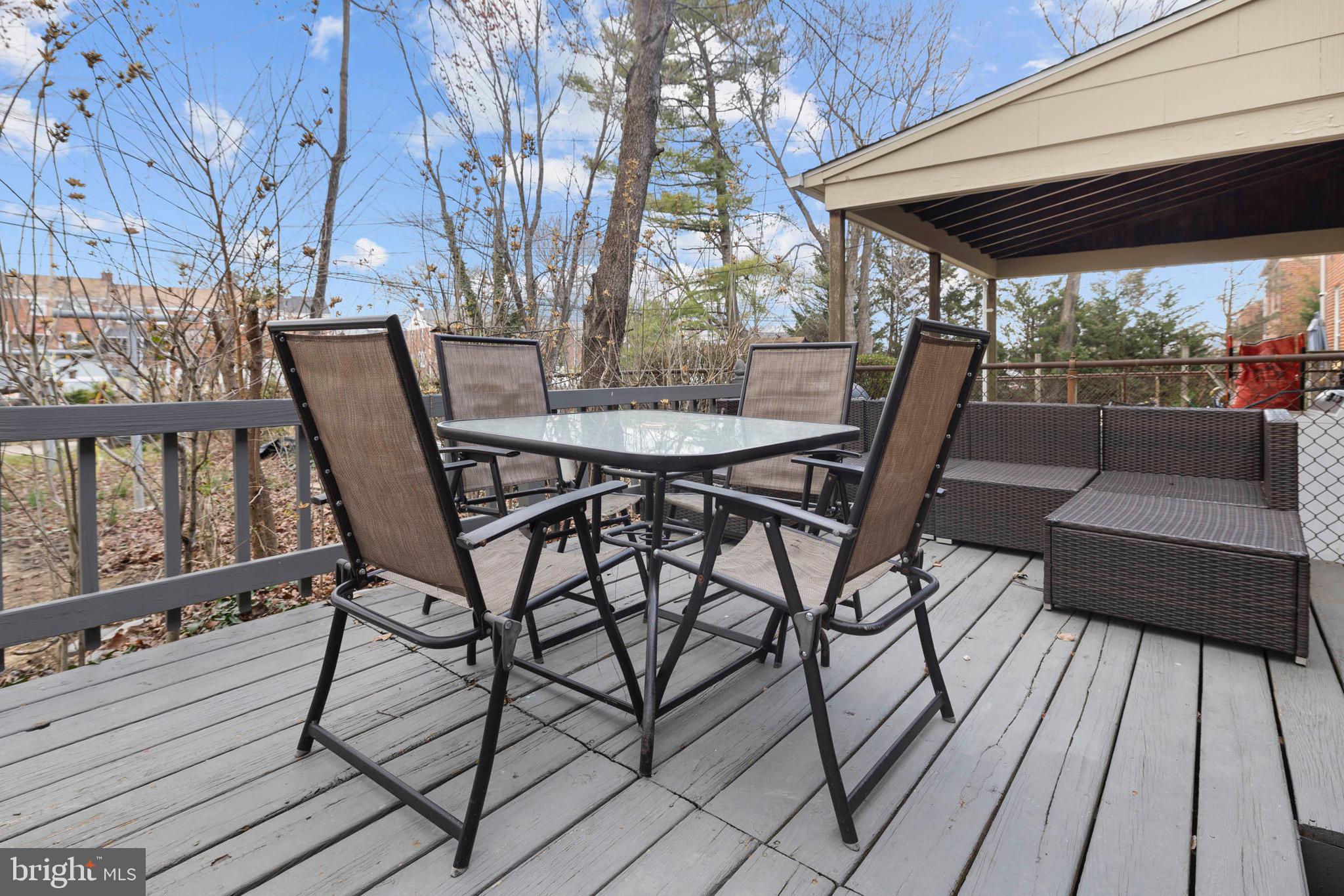 IDLEWOOD - Residential Lease