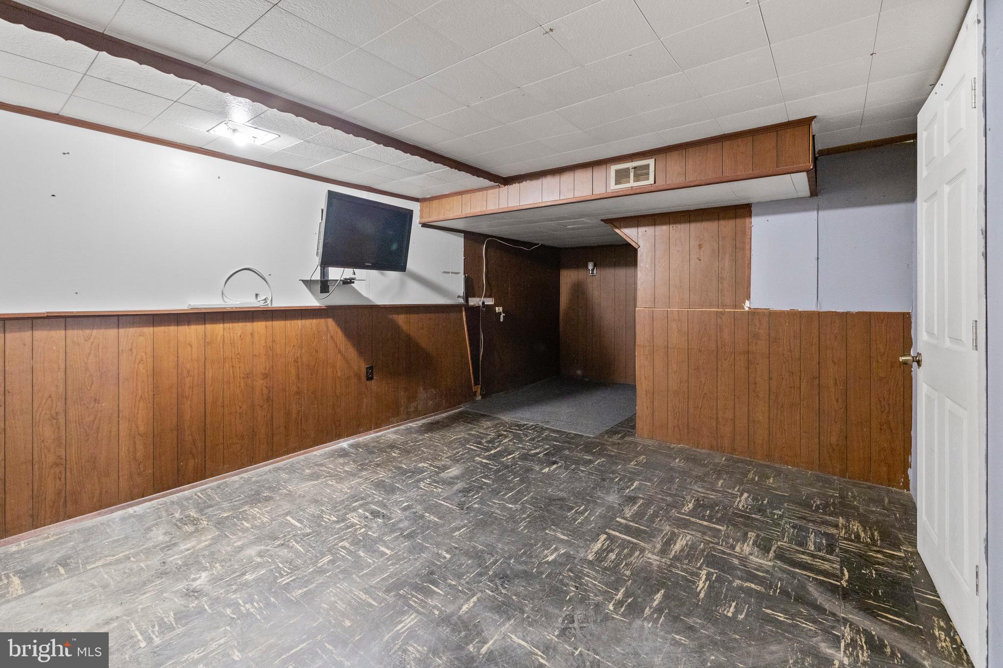 IDLEWOOD - Residential Lease