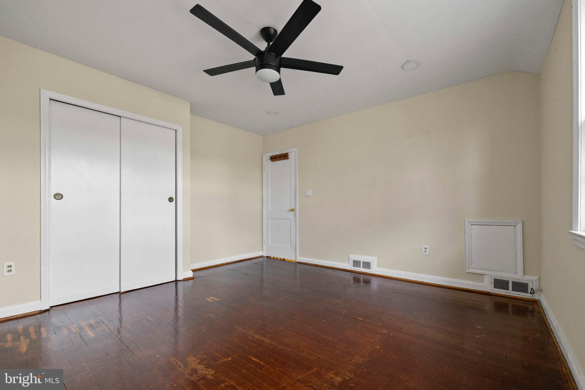 IDLEWOOD - Residential Lease