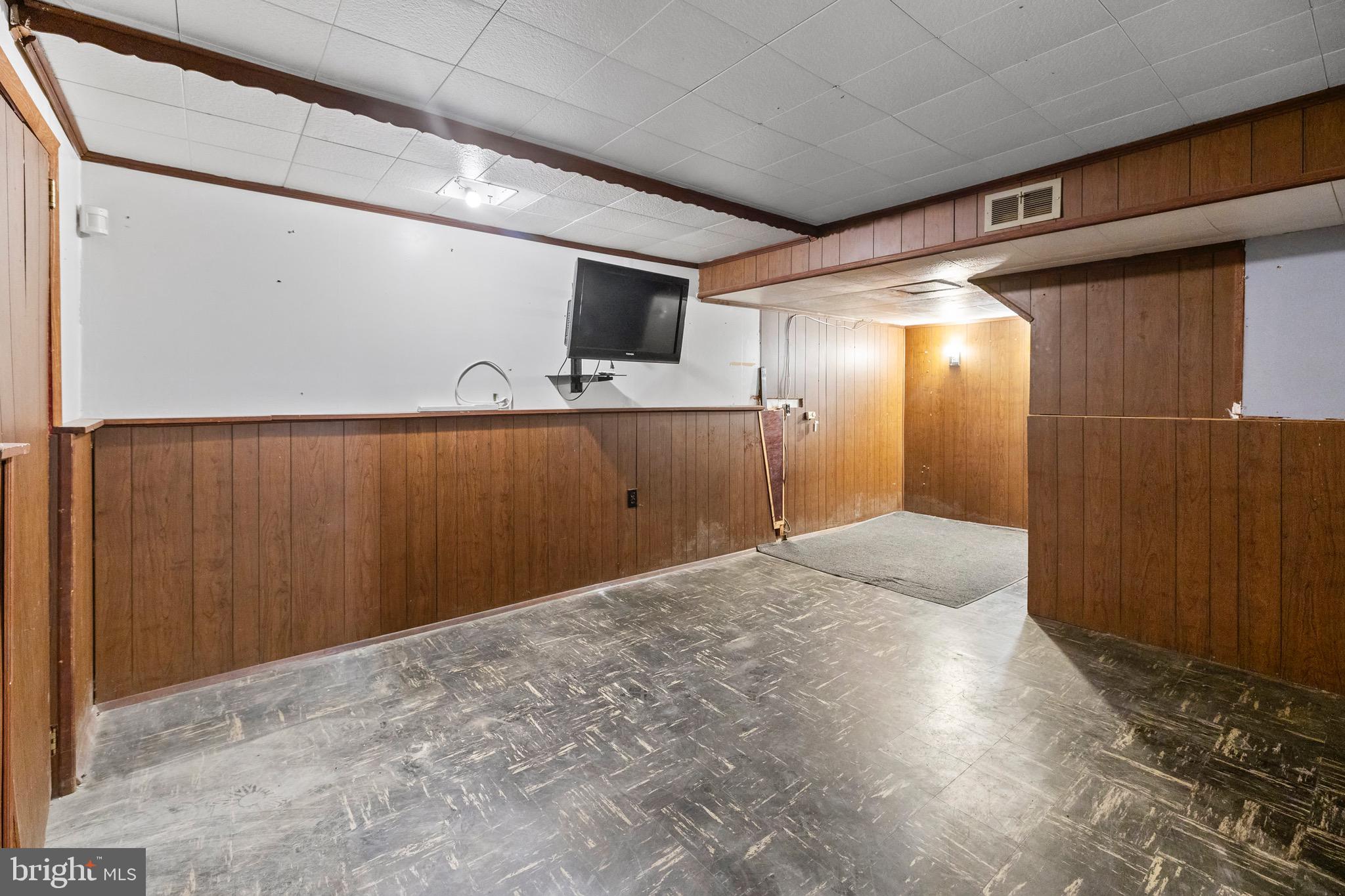 IDLEWOOD - Residential Lease