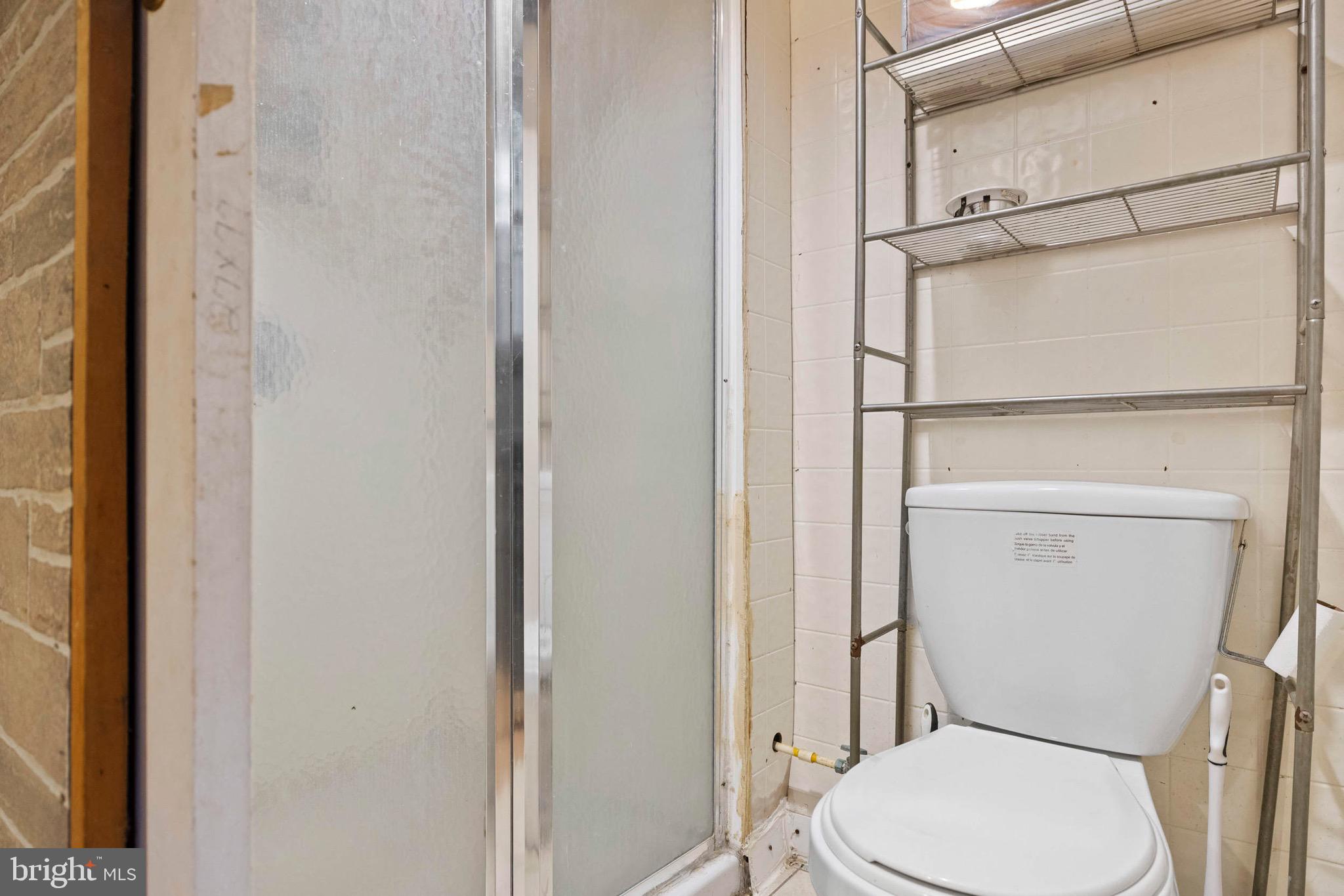 IDLEWOOD - Residential Lease