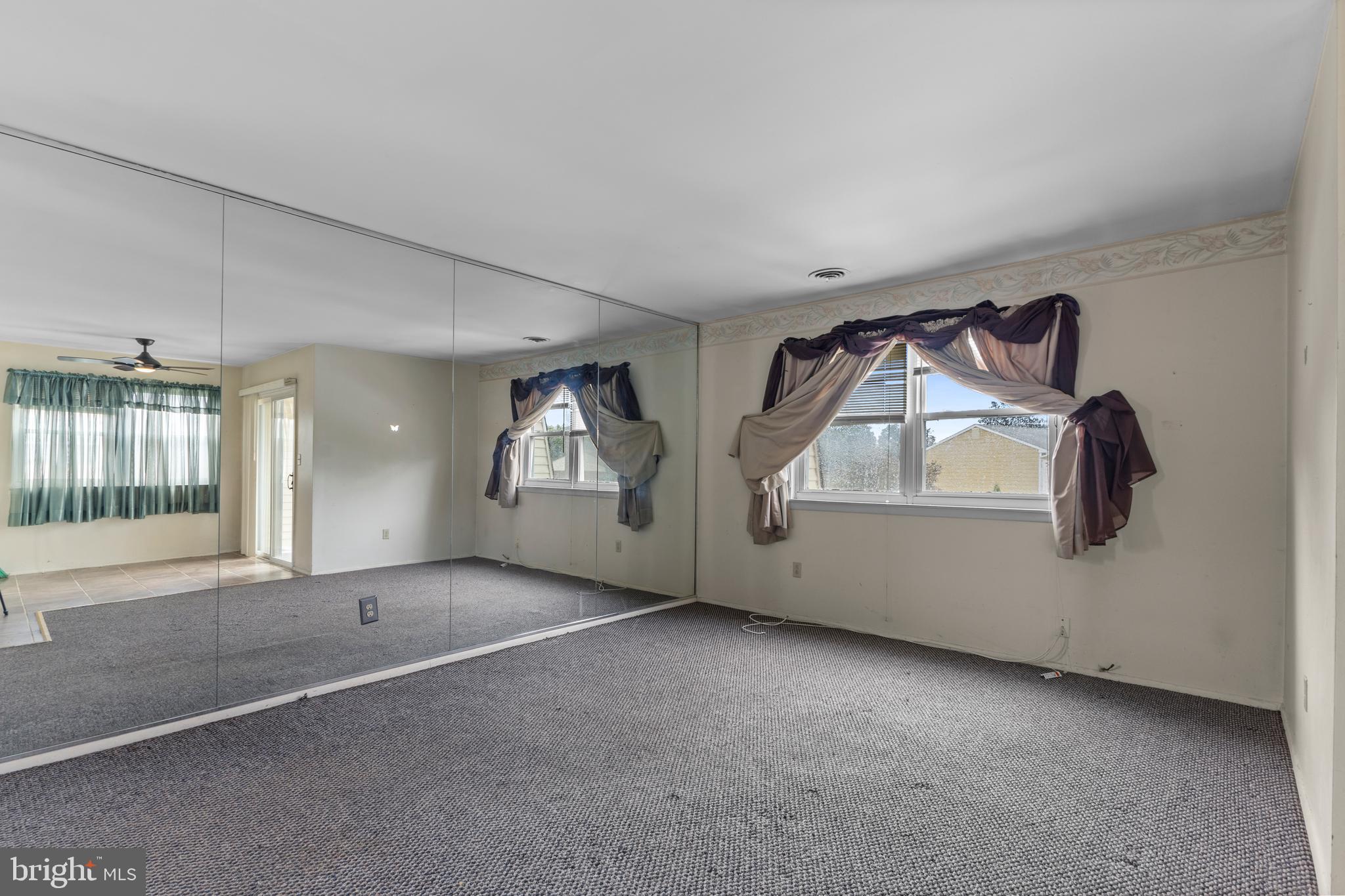 24 FLORENCE TOLLGATE PLACE 6